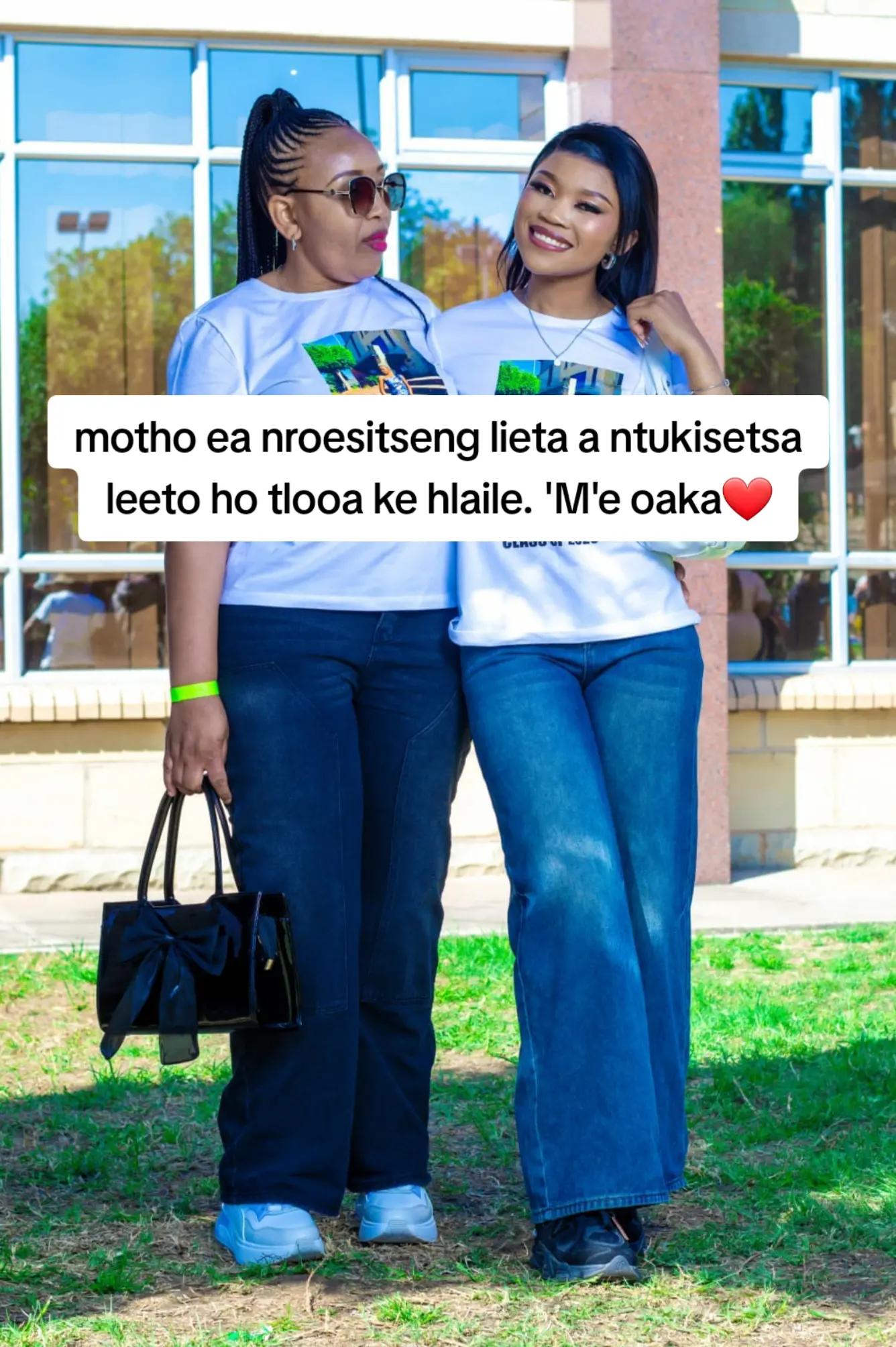 @katbelle