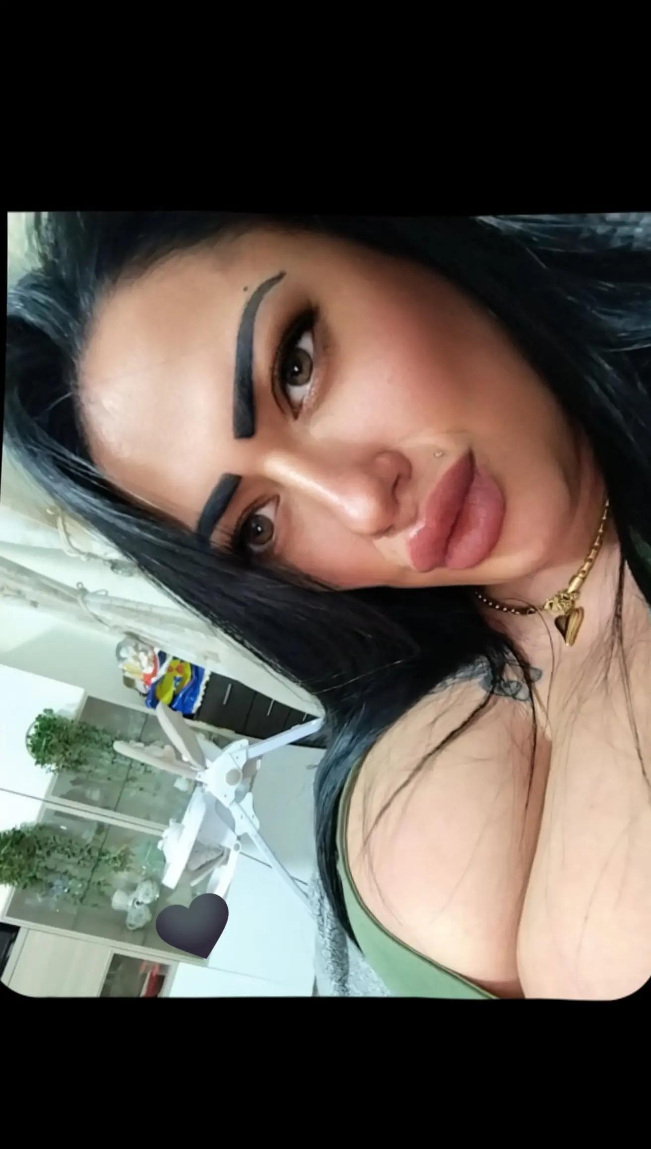 @✨Luana🩷 ✨