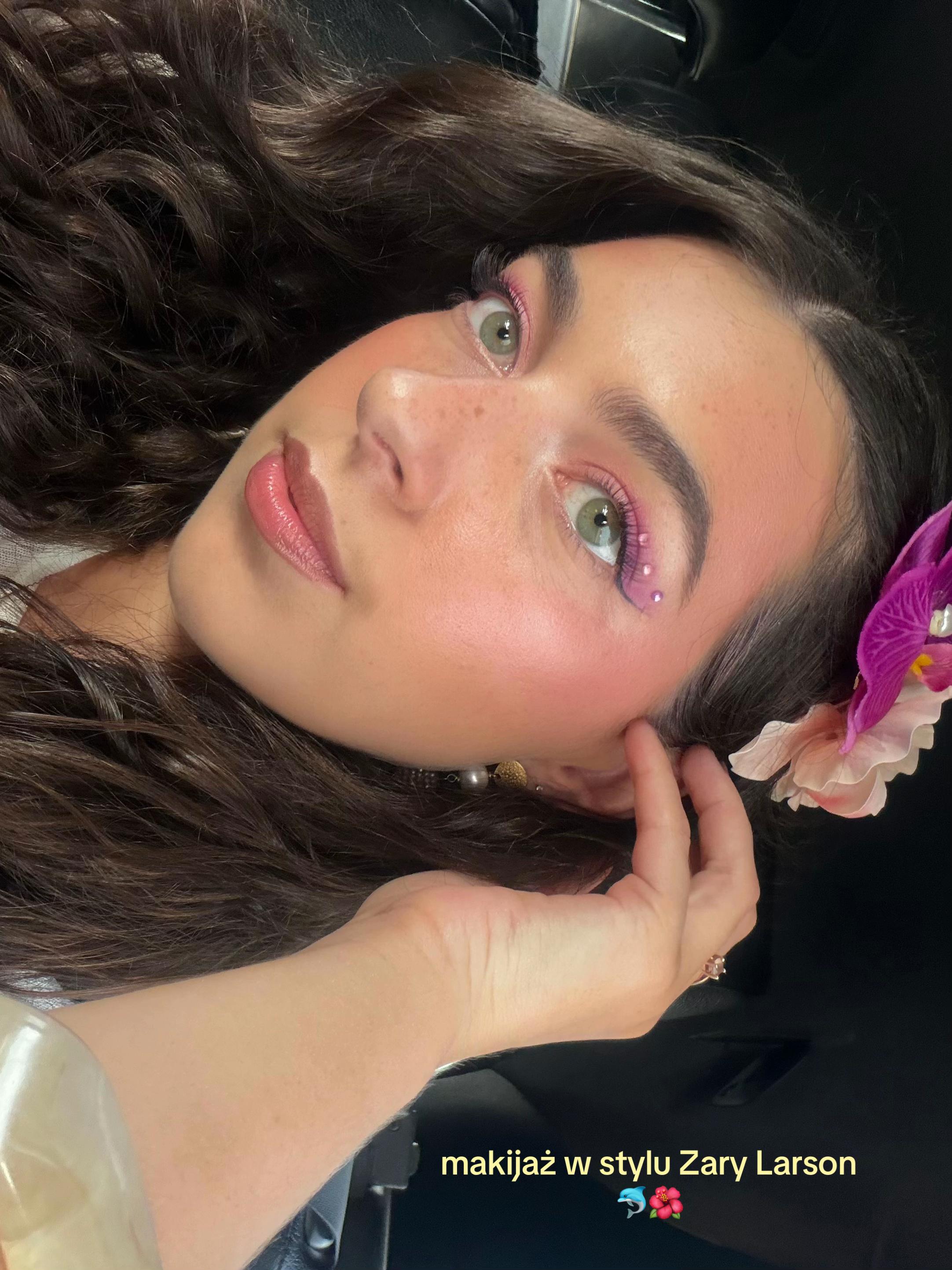 @julia.kenig
