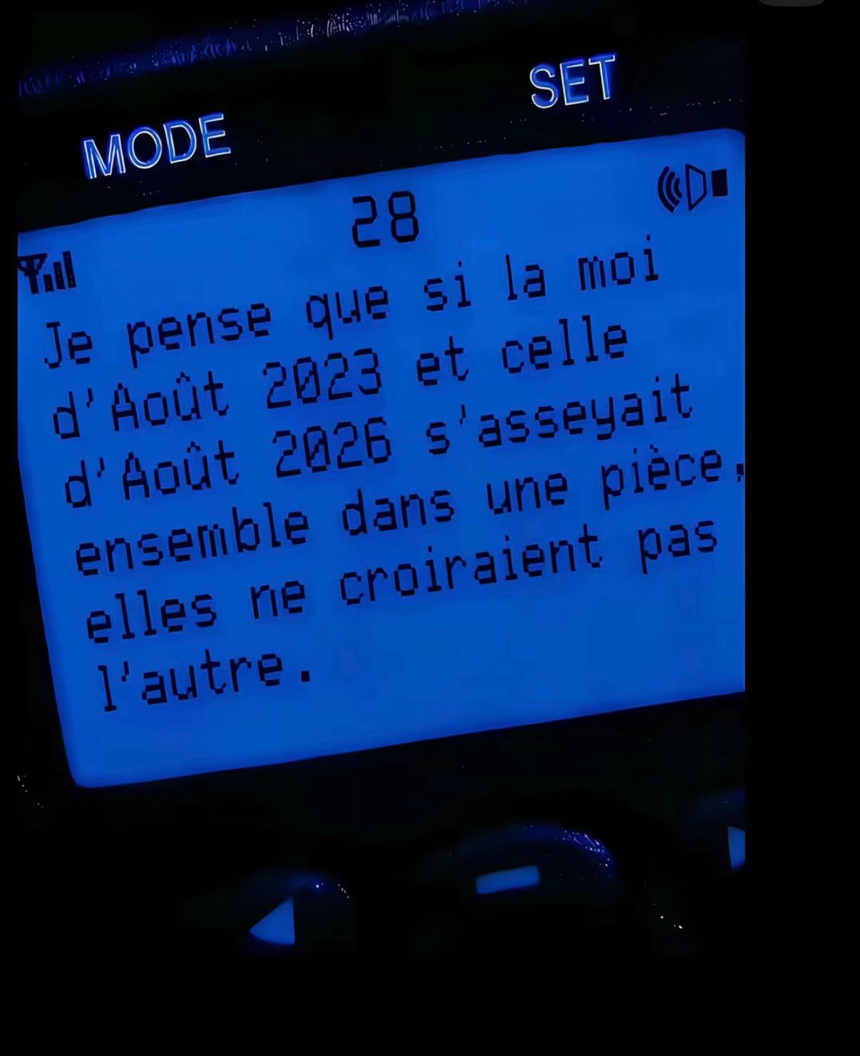 @𝐄𝐯𝐚𝐧𝐞𝐬𝐜𝐞𝐧𝐜𝐞