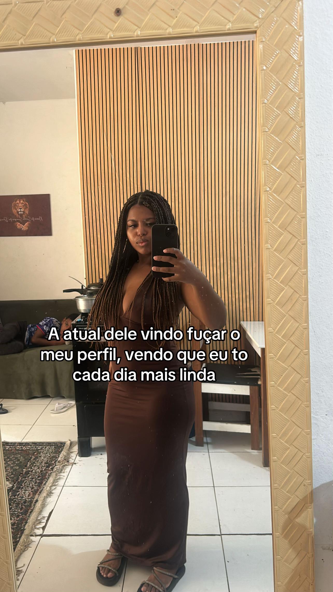 @hellenfigueira