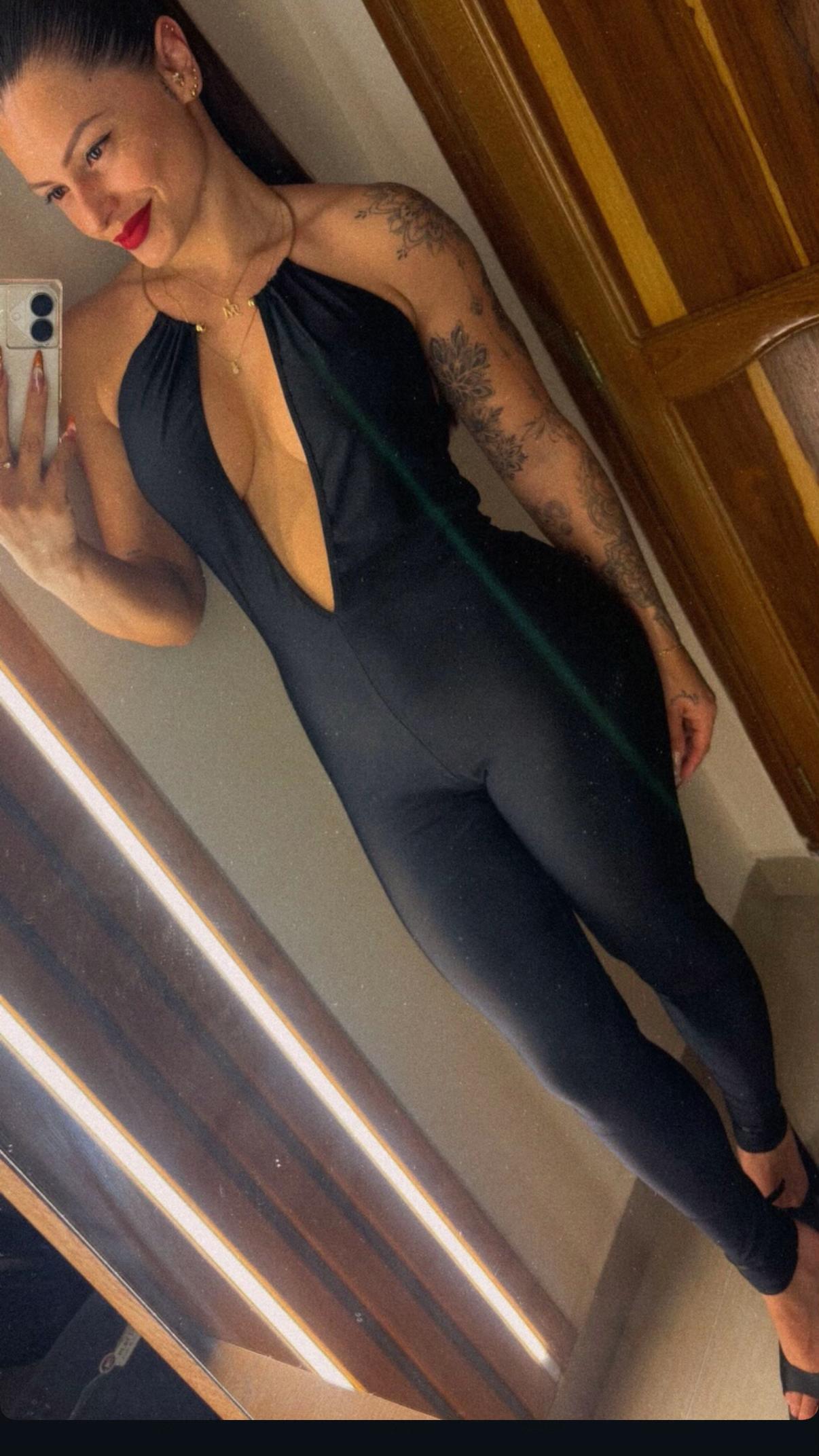 @M&oacute;nica