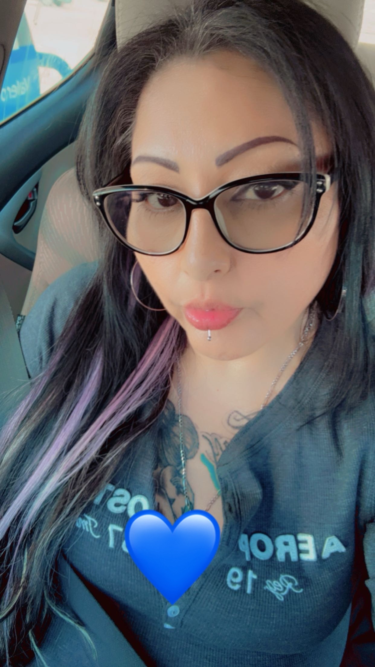@La BrOwNeYeZ