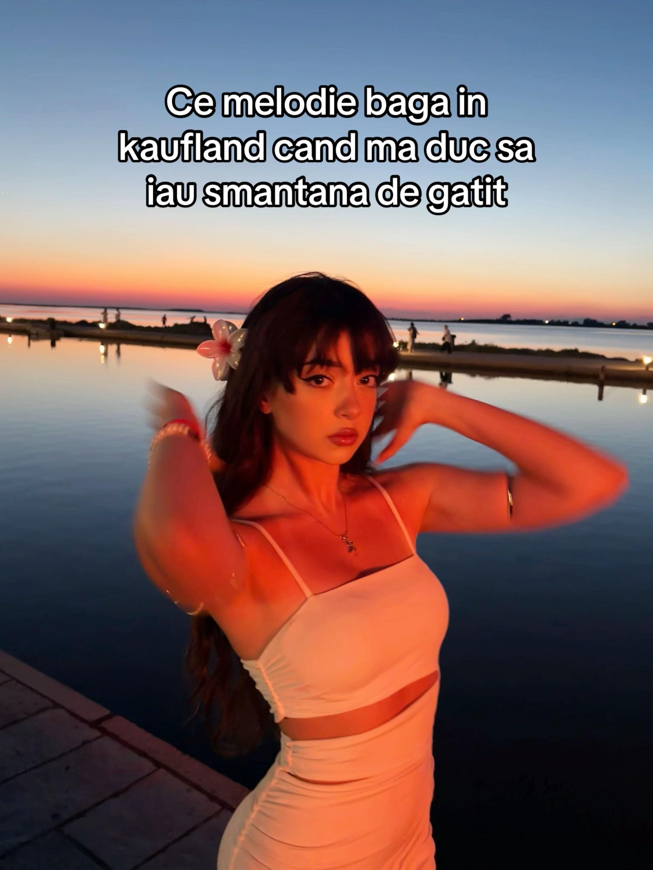 @AlexandRRa