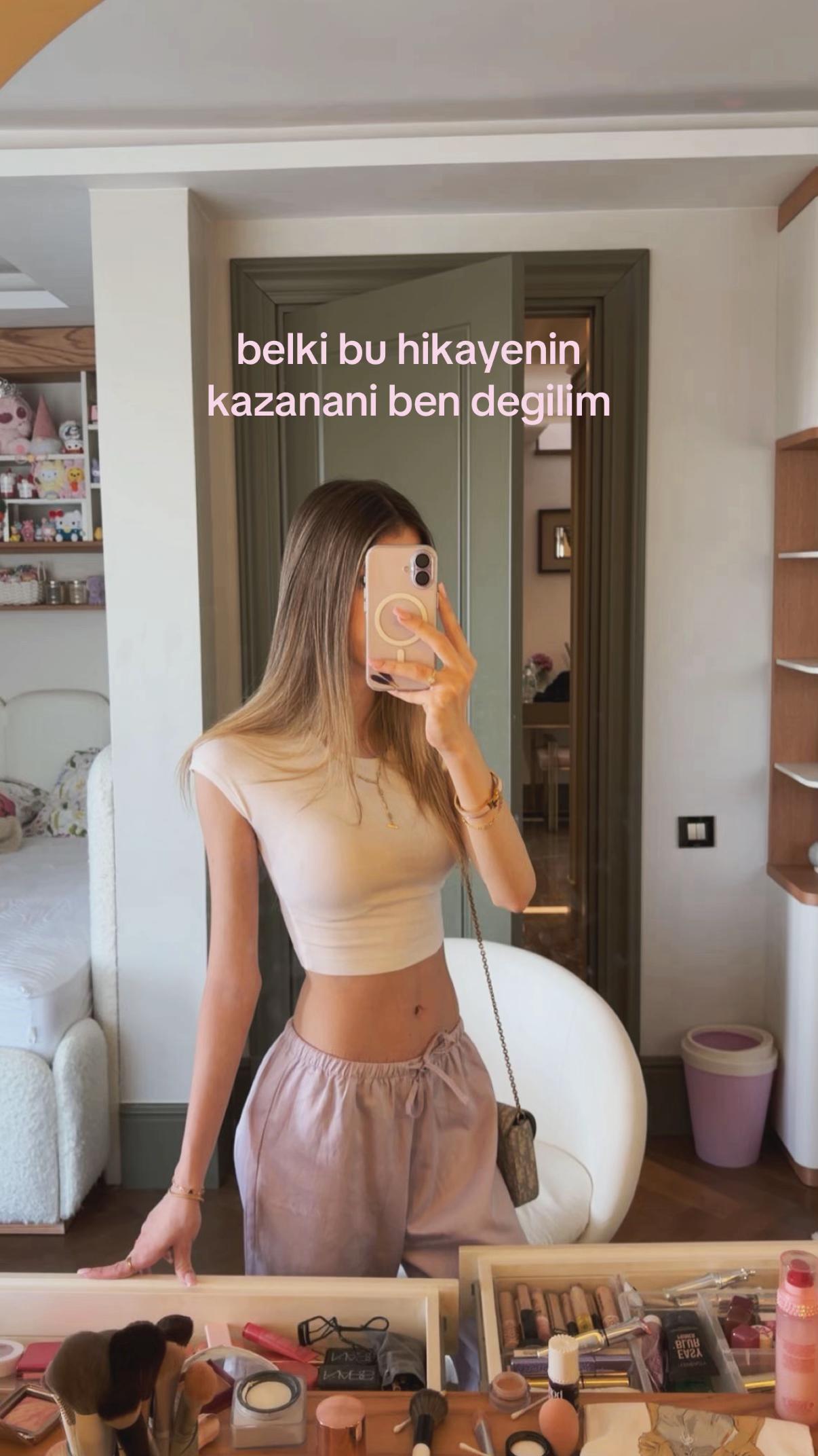 @𝑏𝓊𝑔𝓁𝑒𝓂🪽