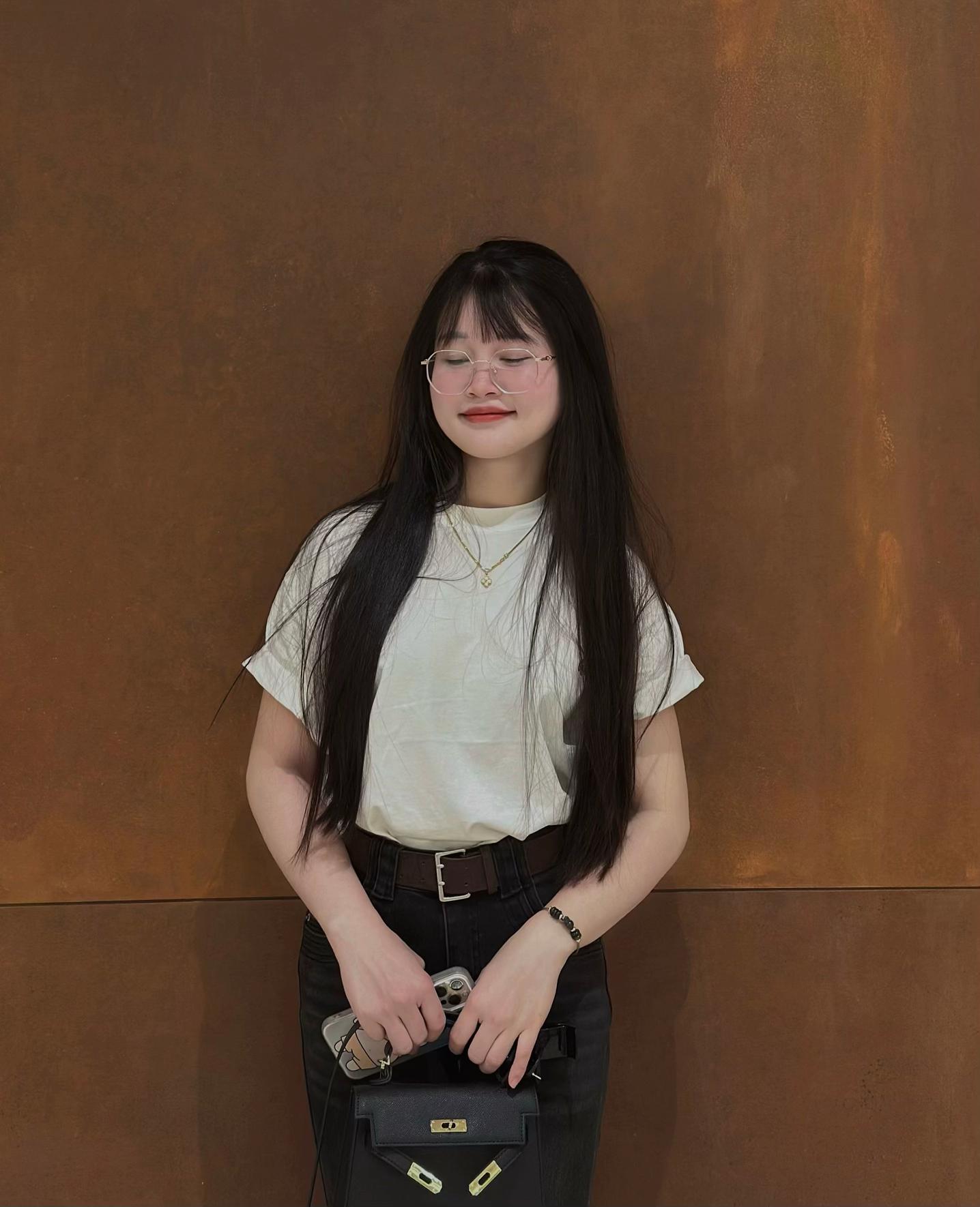 @Cẩm Ly 🤍
