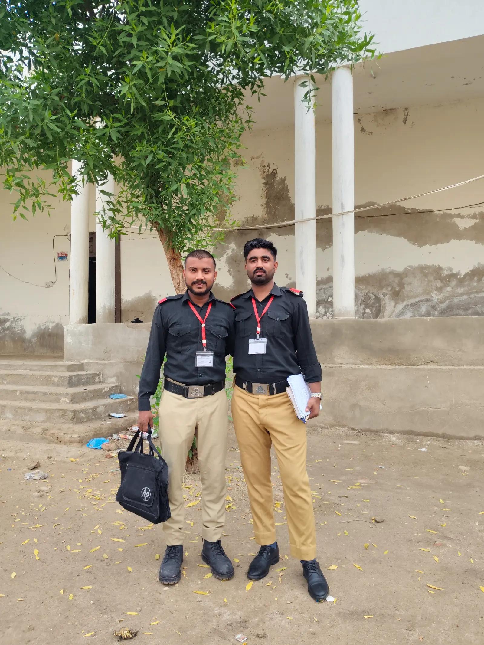 @Police Officer 🚨👮♂️🚔