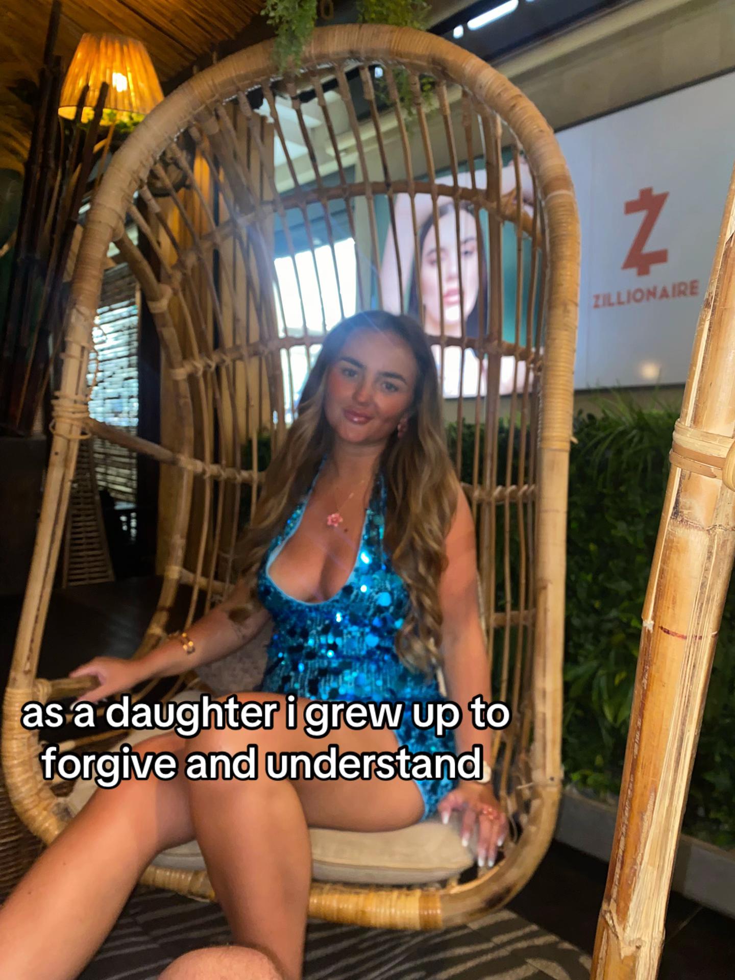 @ellecollx