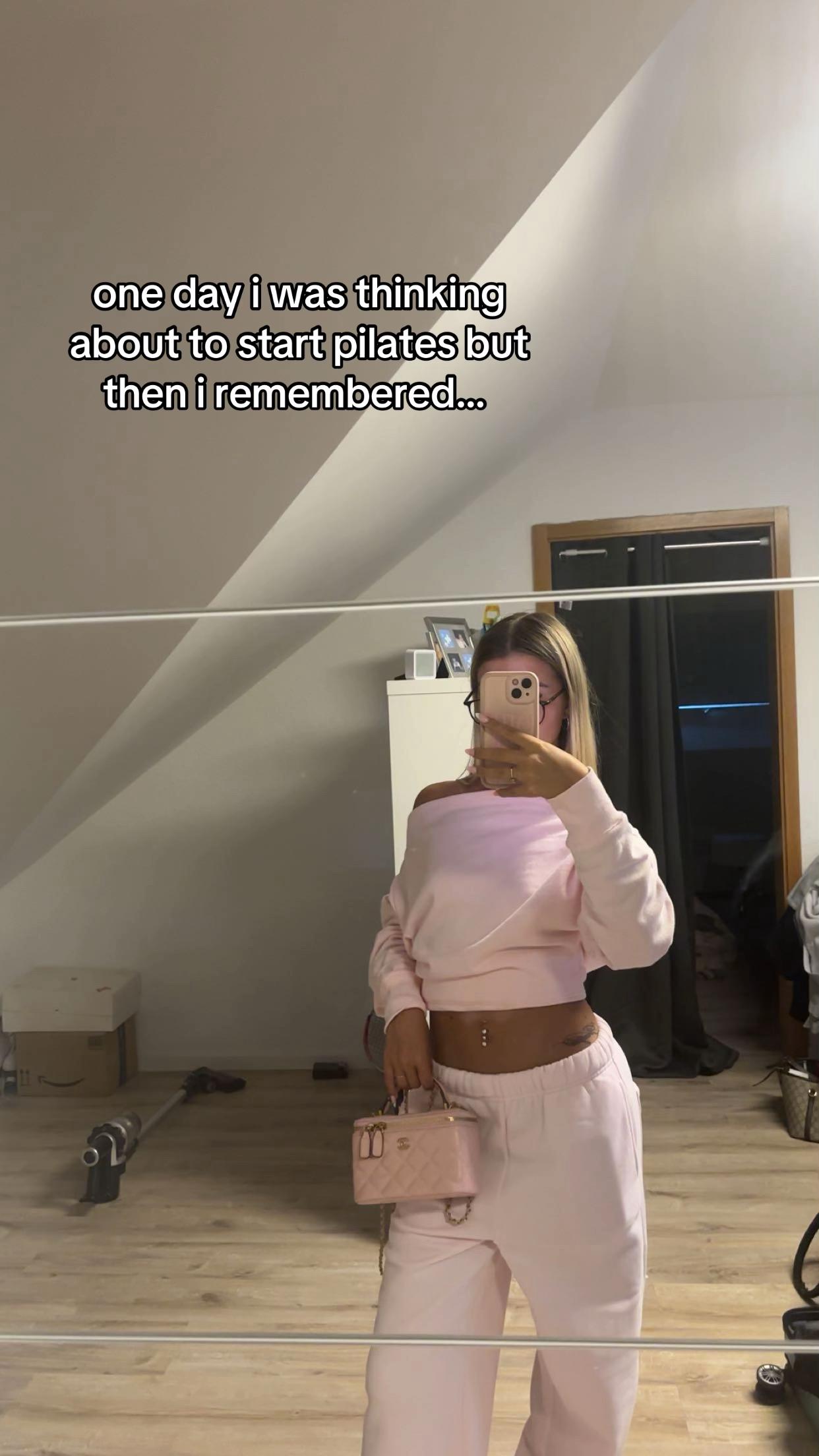 @♱