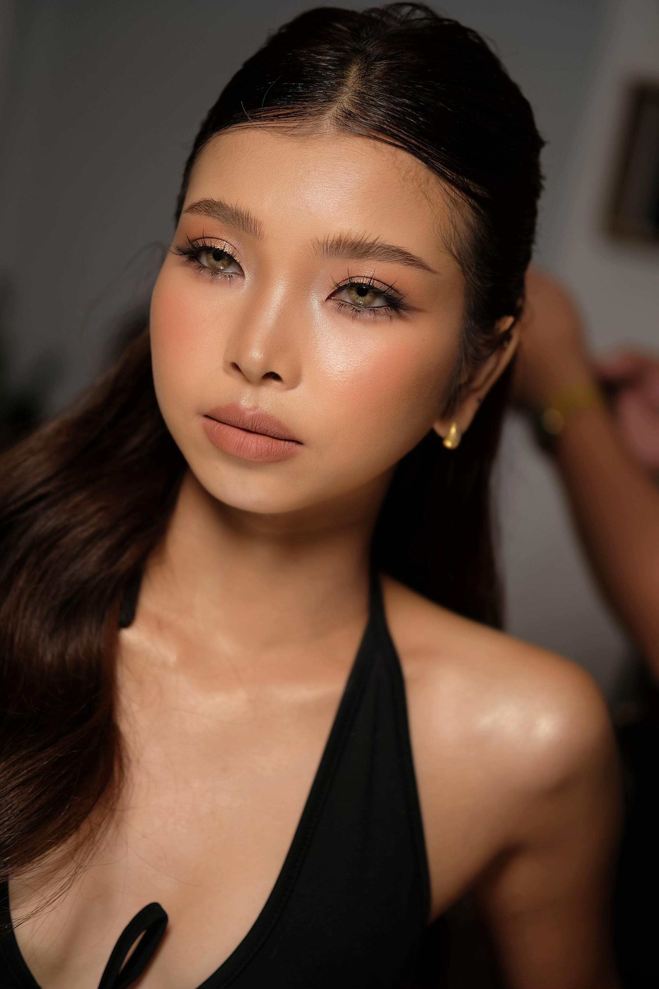 @applegayemakeupartist