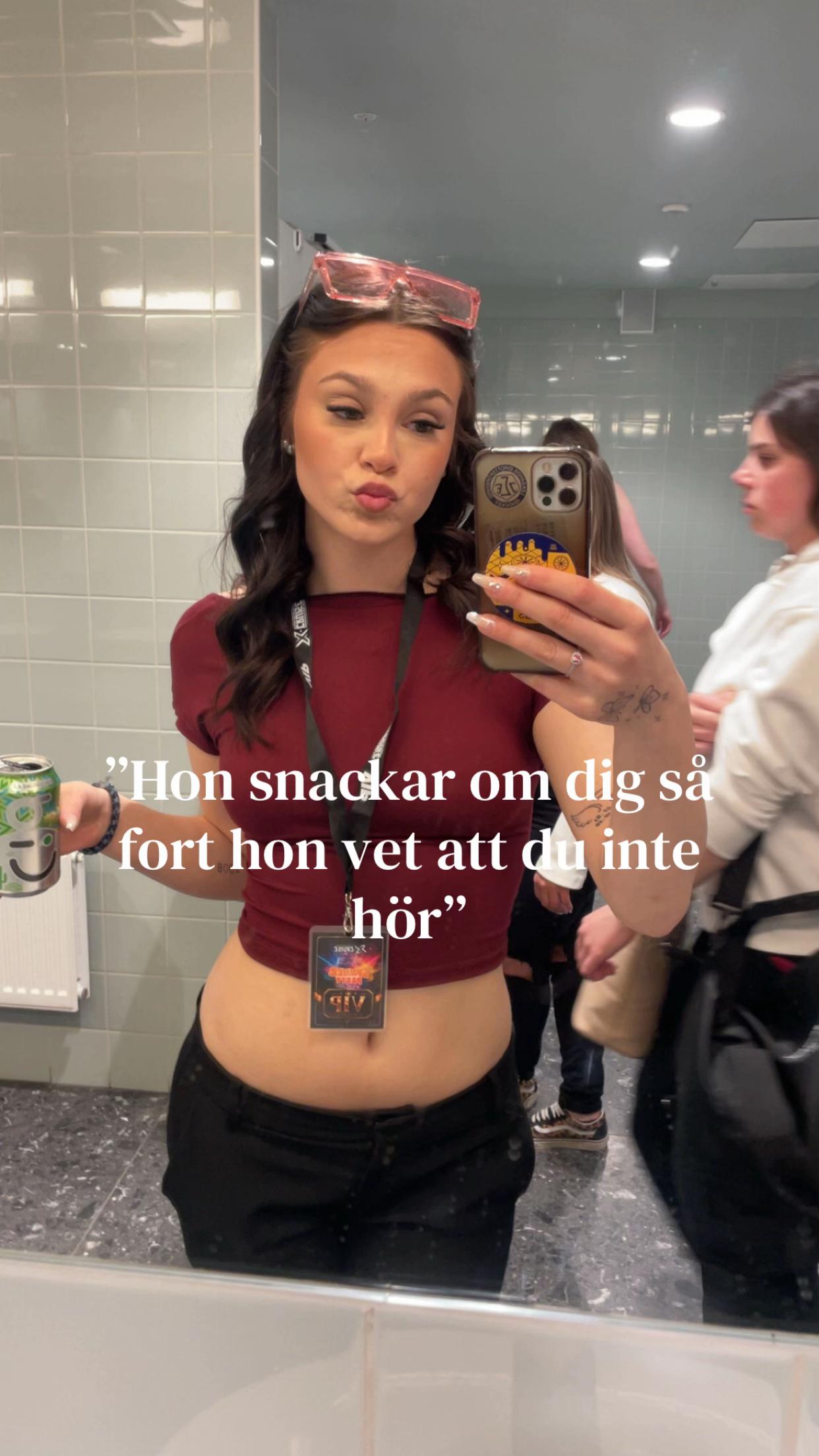 @Elina🌸