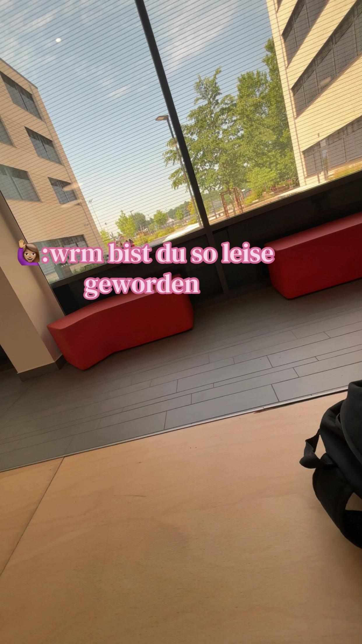 @⚜️