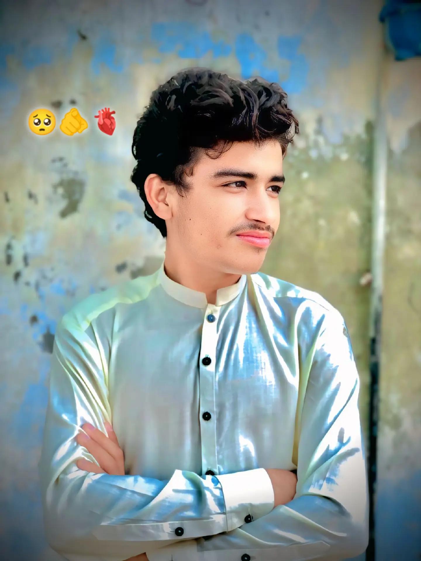 @👑 YASEEN KHAN 333