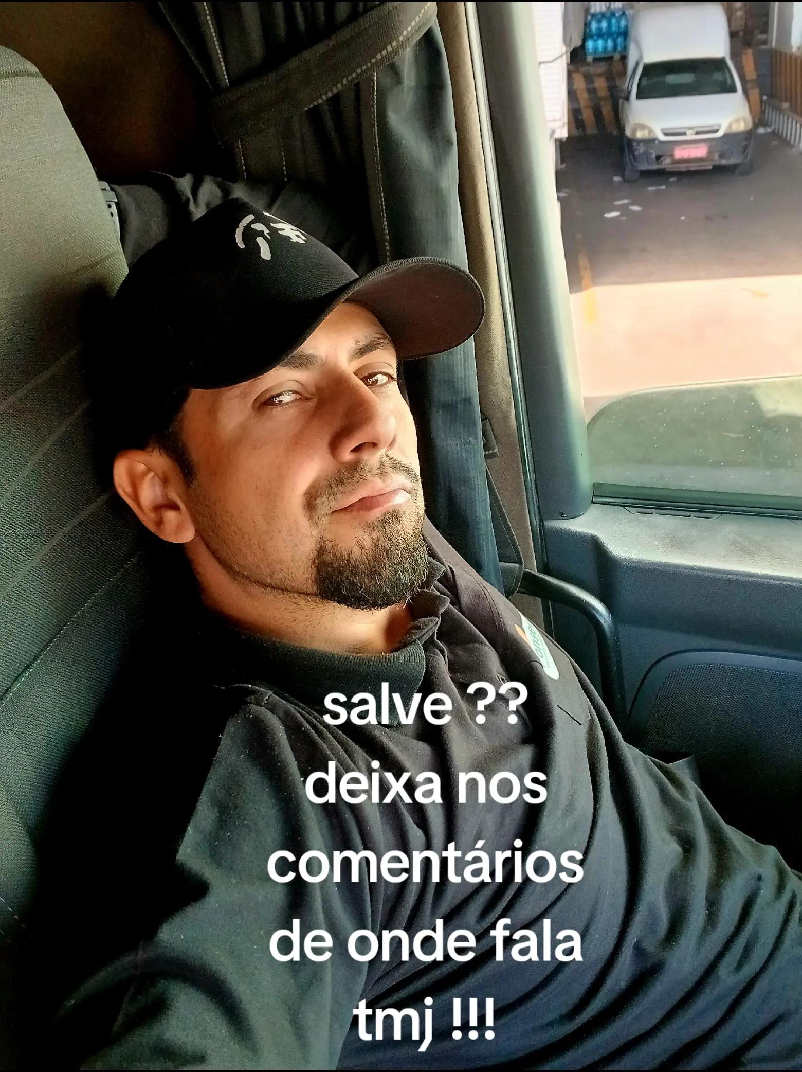 @Elias