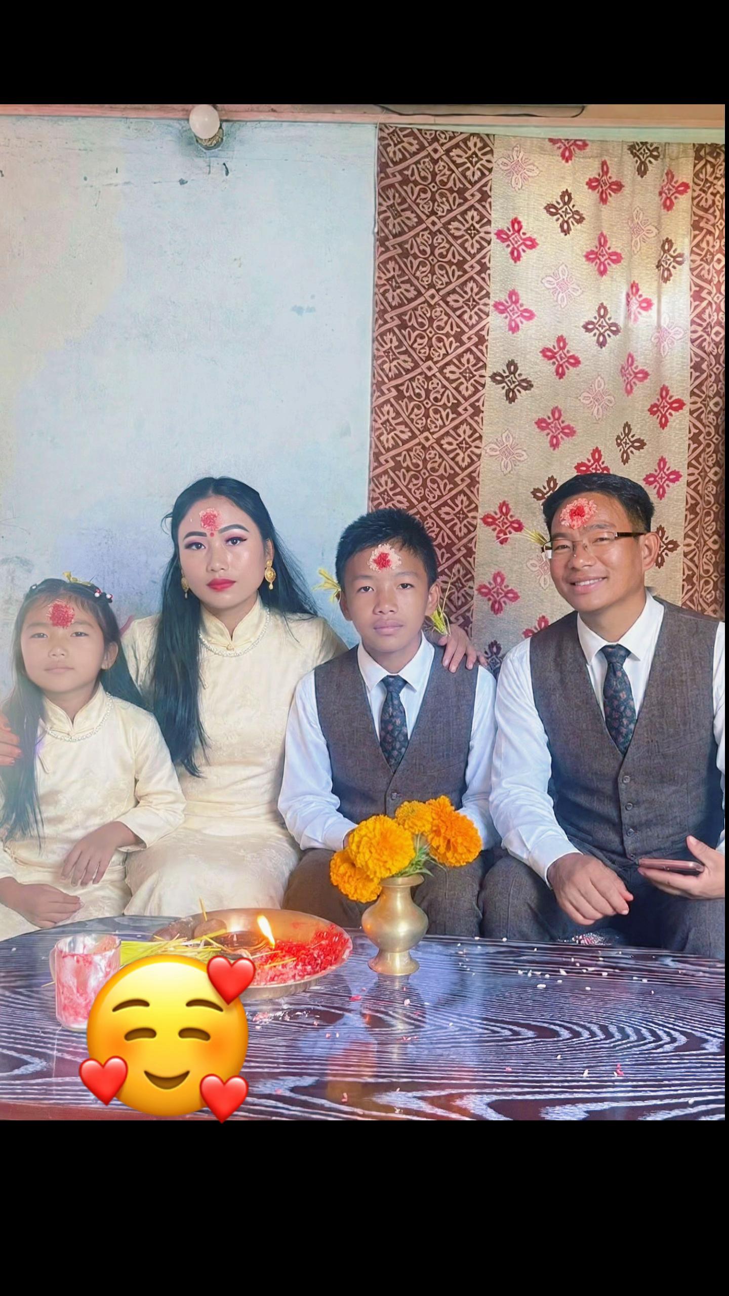 @लिम्माक्षित👸💅🏻🦋🌸