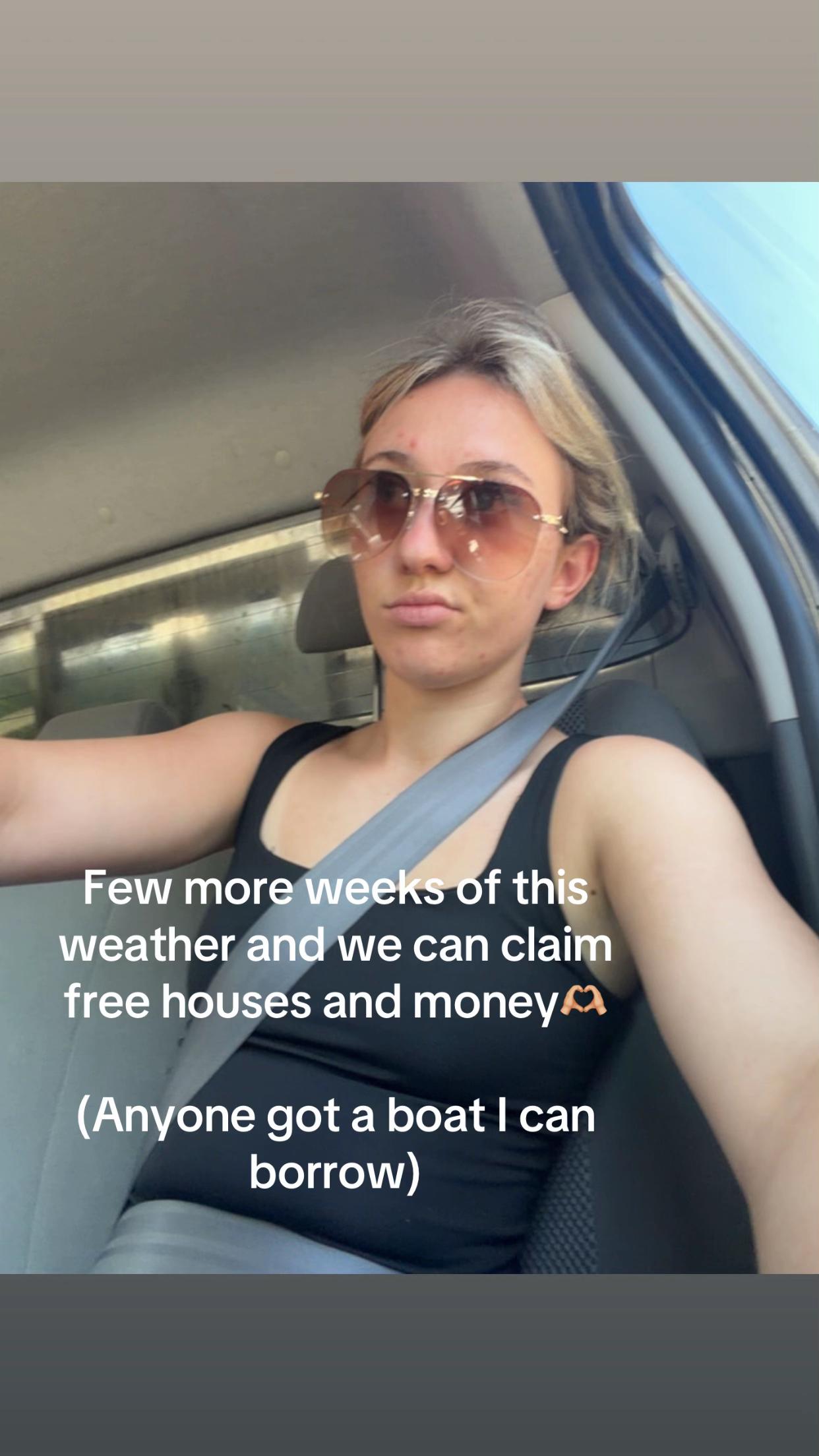 @laurenlavinia_