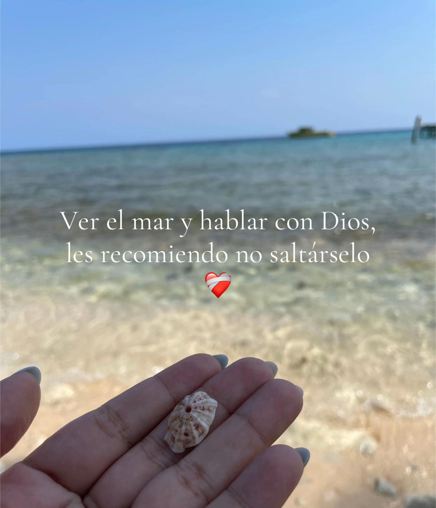 @Ana_Diaz777