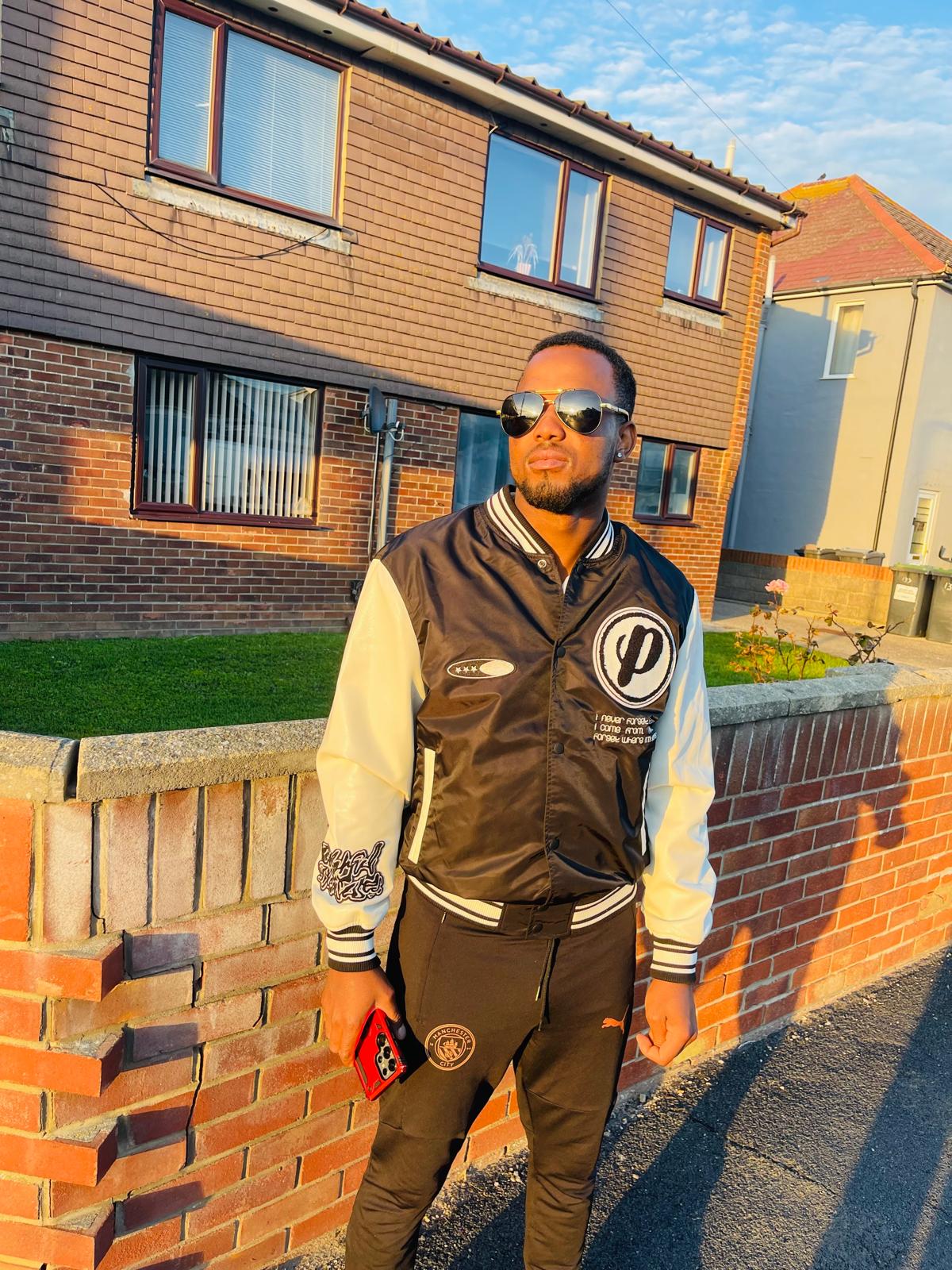 @Kunondjo🇳🇦🇮🇪
