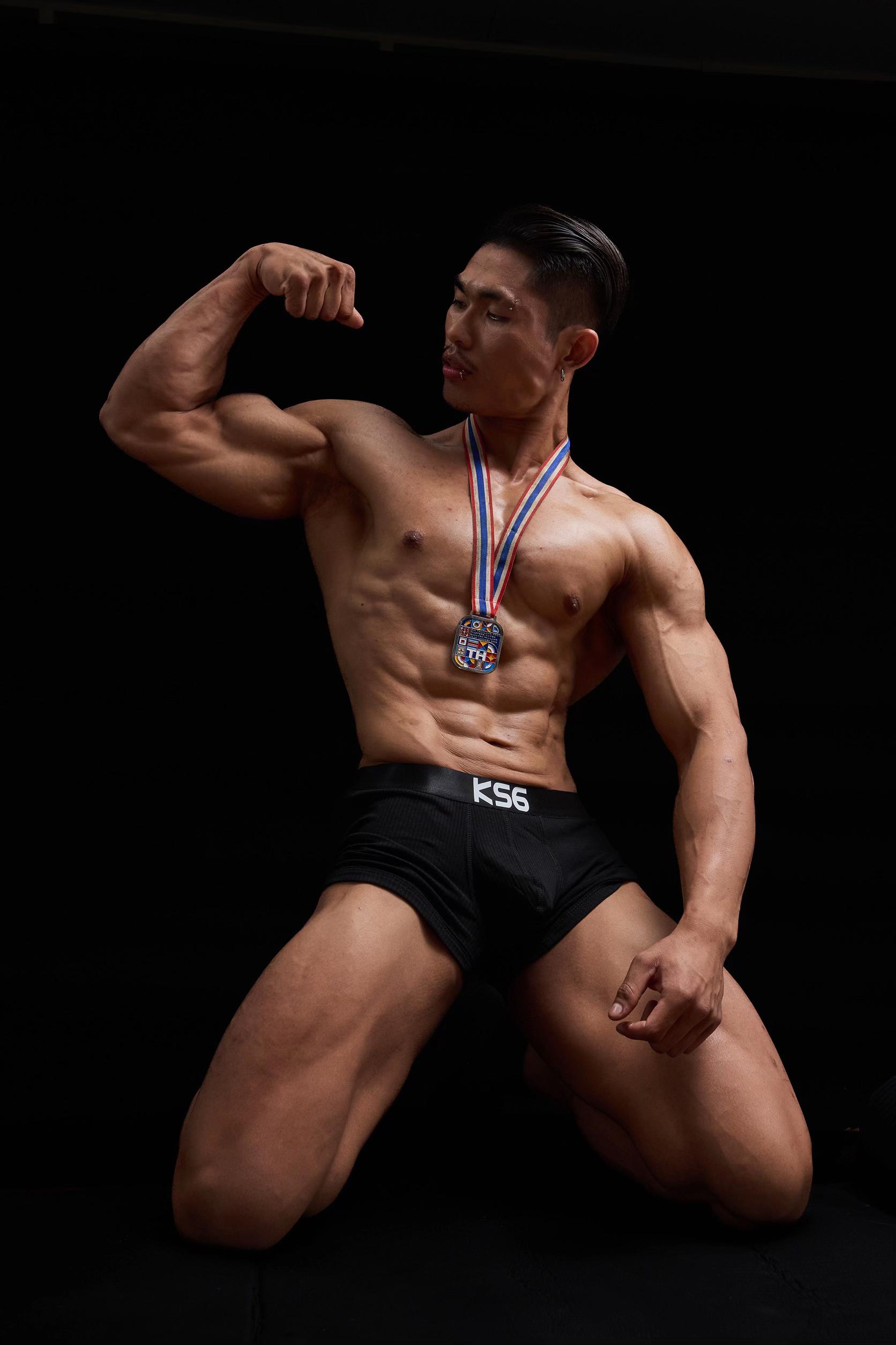 @Musculo