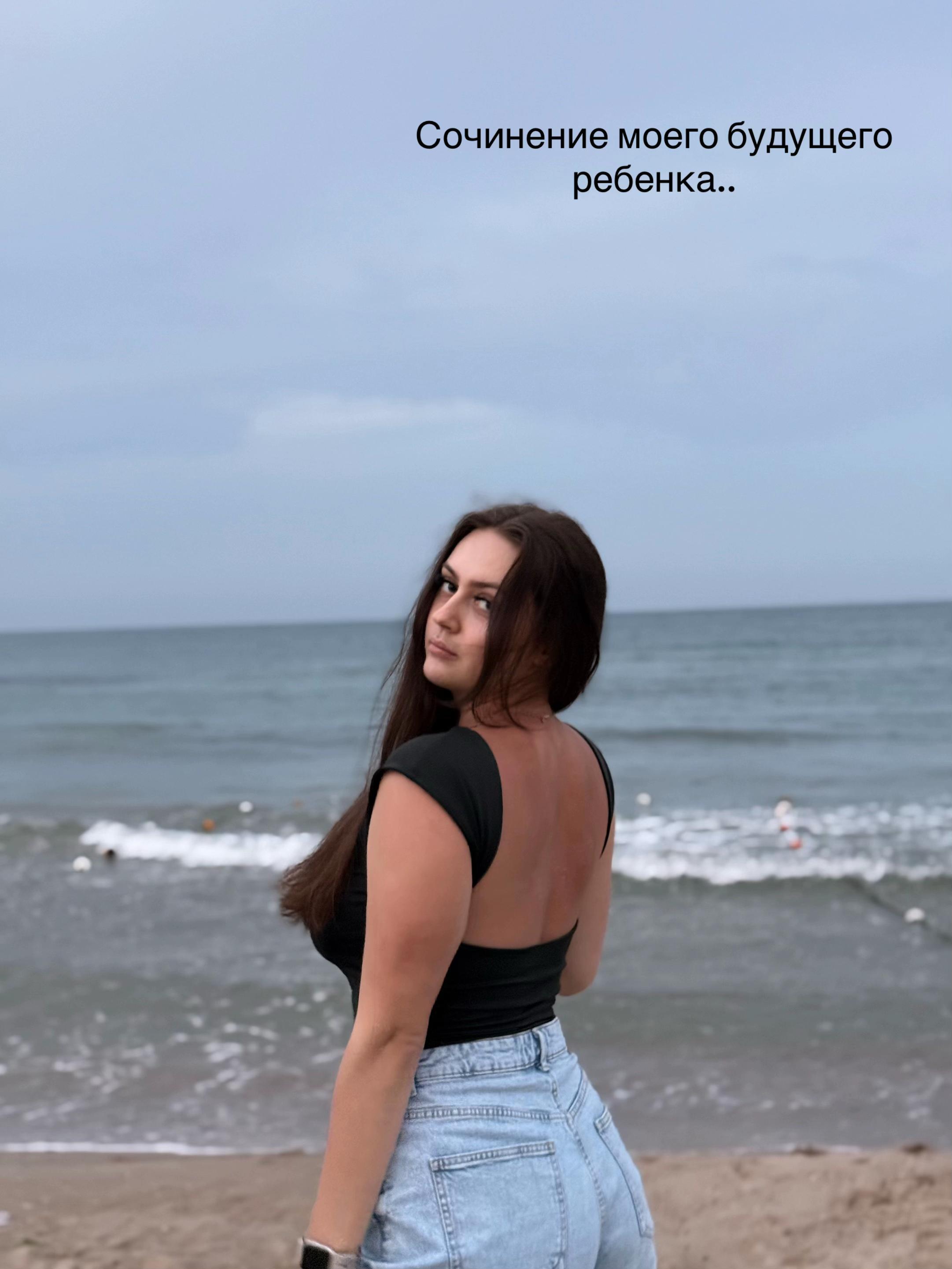 @_elenau_