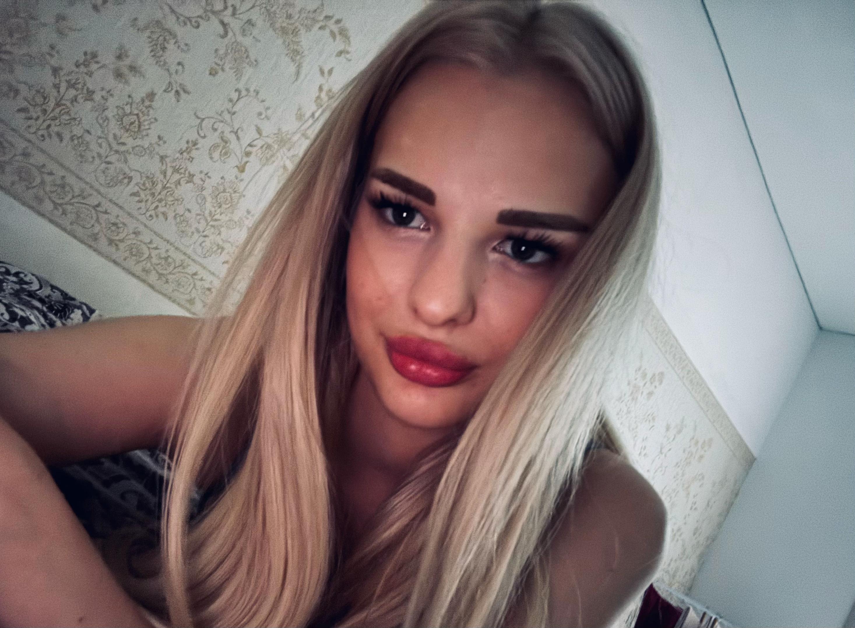 @karina_bloom_