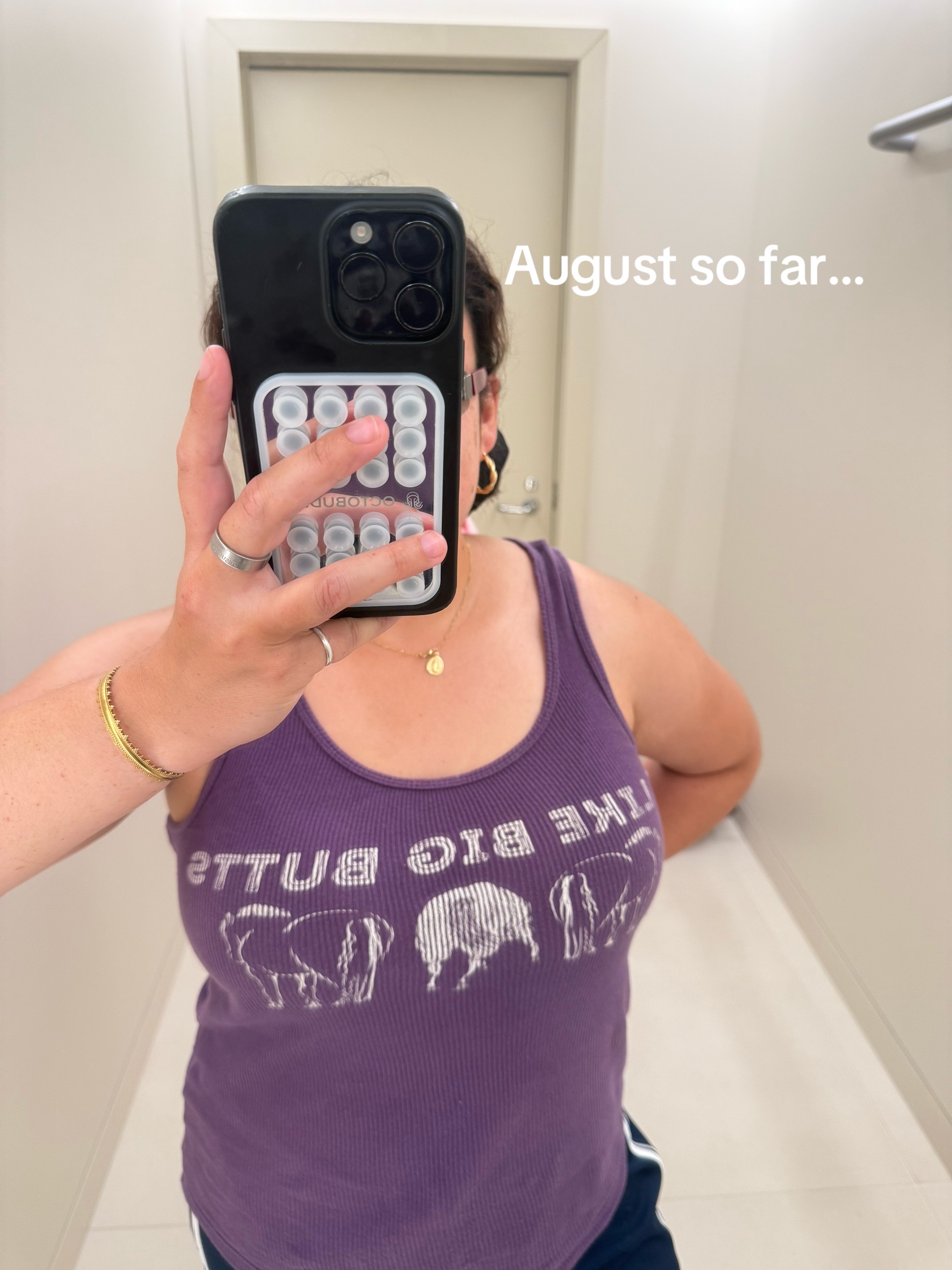 @Isabella