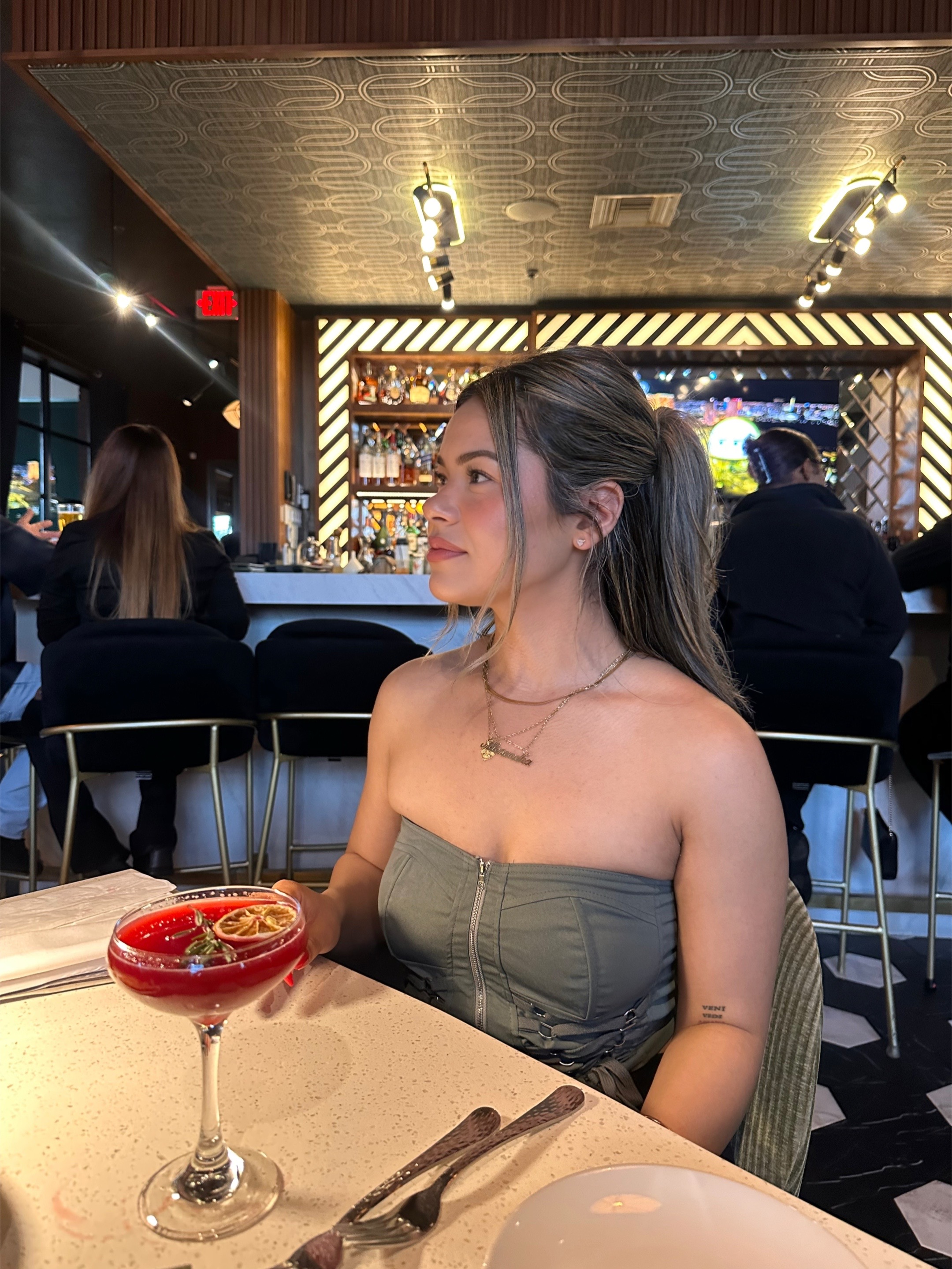 @Alex ✨