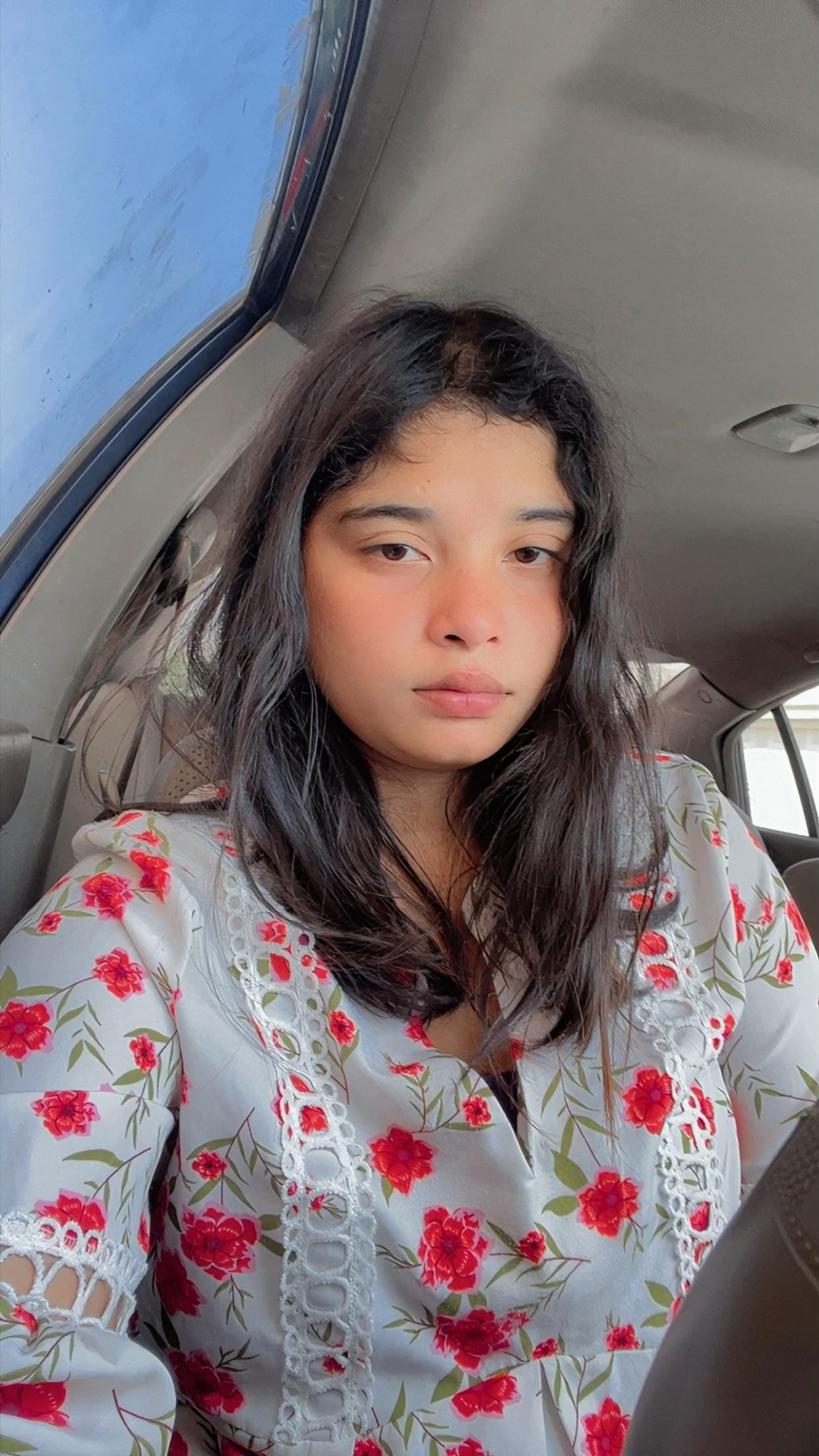 @(Nishubattra) world queen 👸