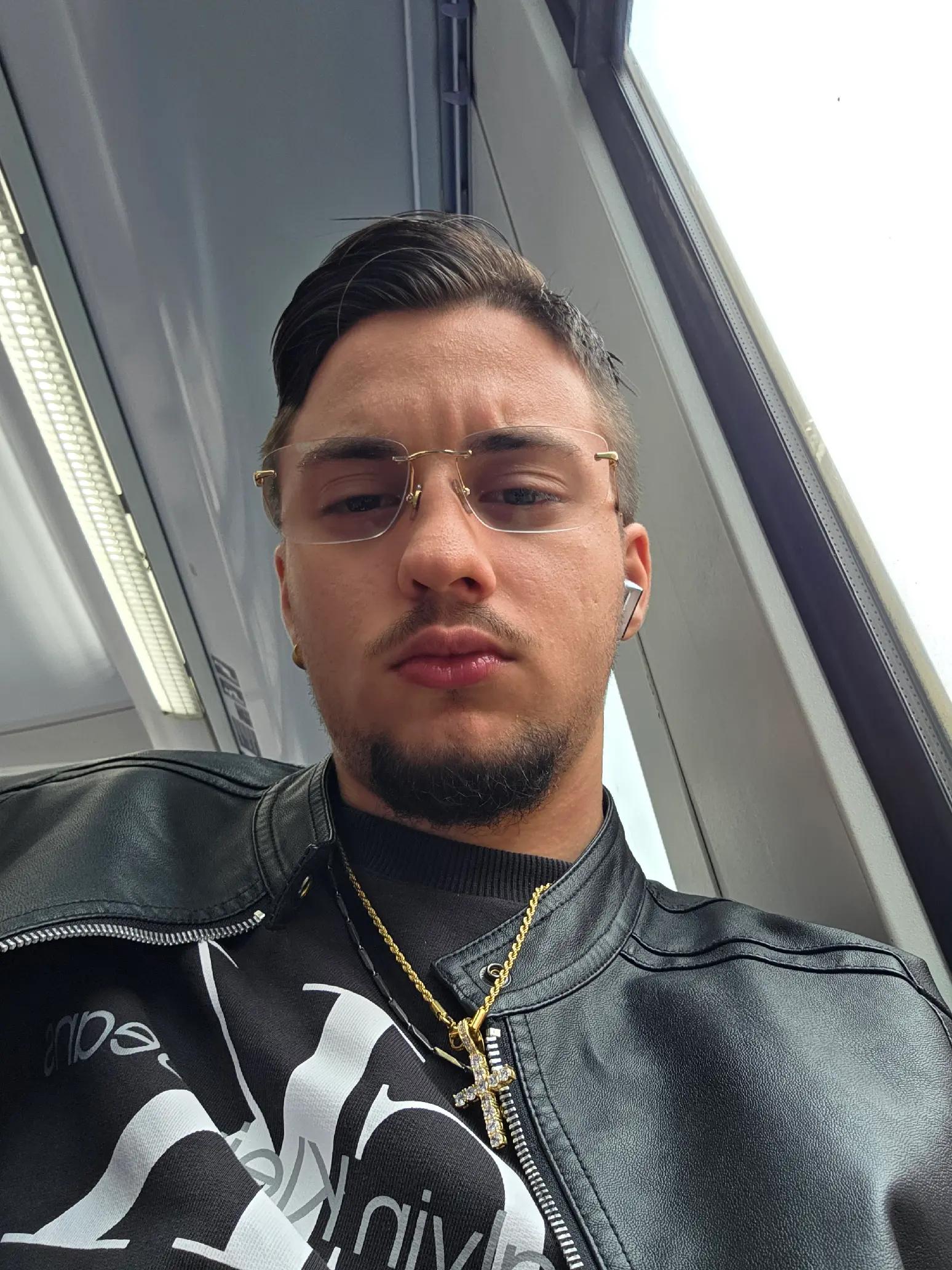 @𝕾𝖆𝖑𝖛𝖔 𝕭𝖆𝖙𝖙𝖆𝖌𝖑𝖎𝖆