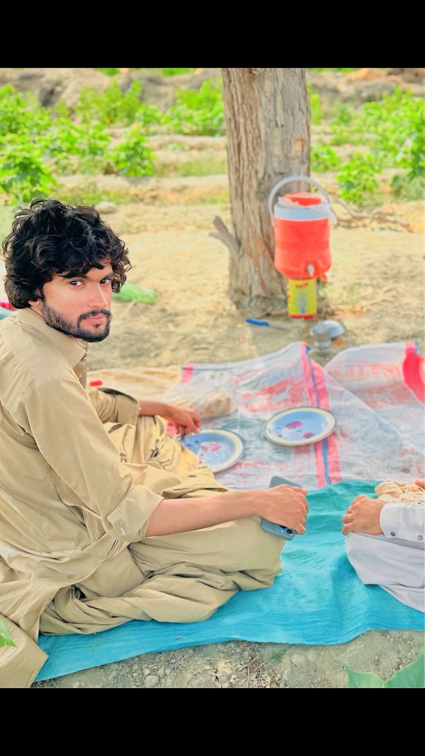 @huzaif_085