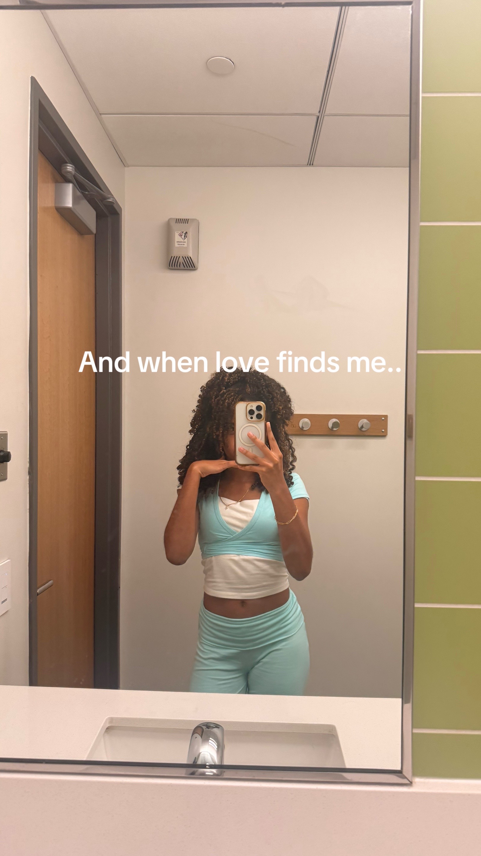 @Yanii