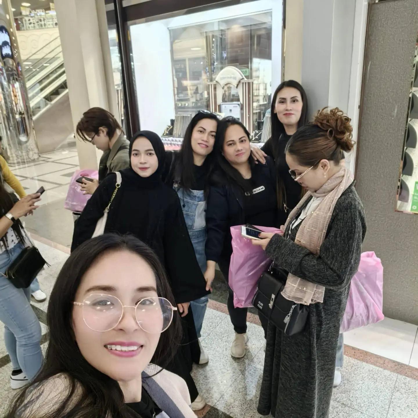 @Ayouni_adeelah22
