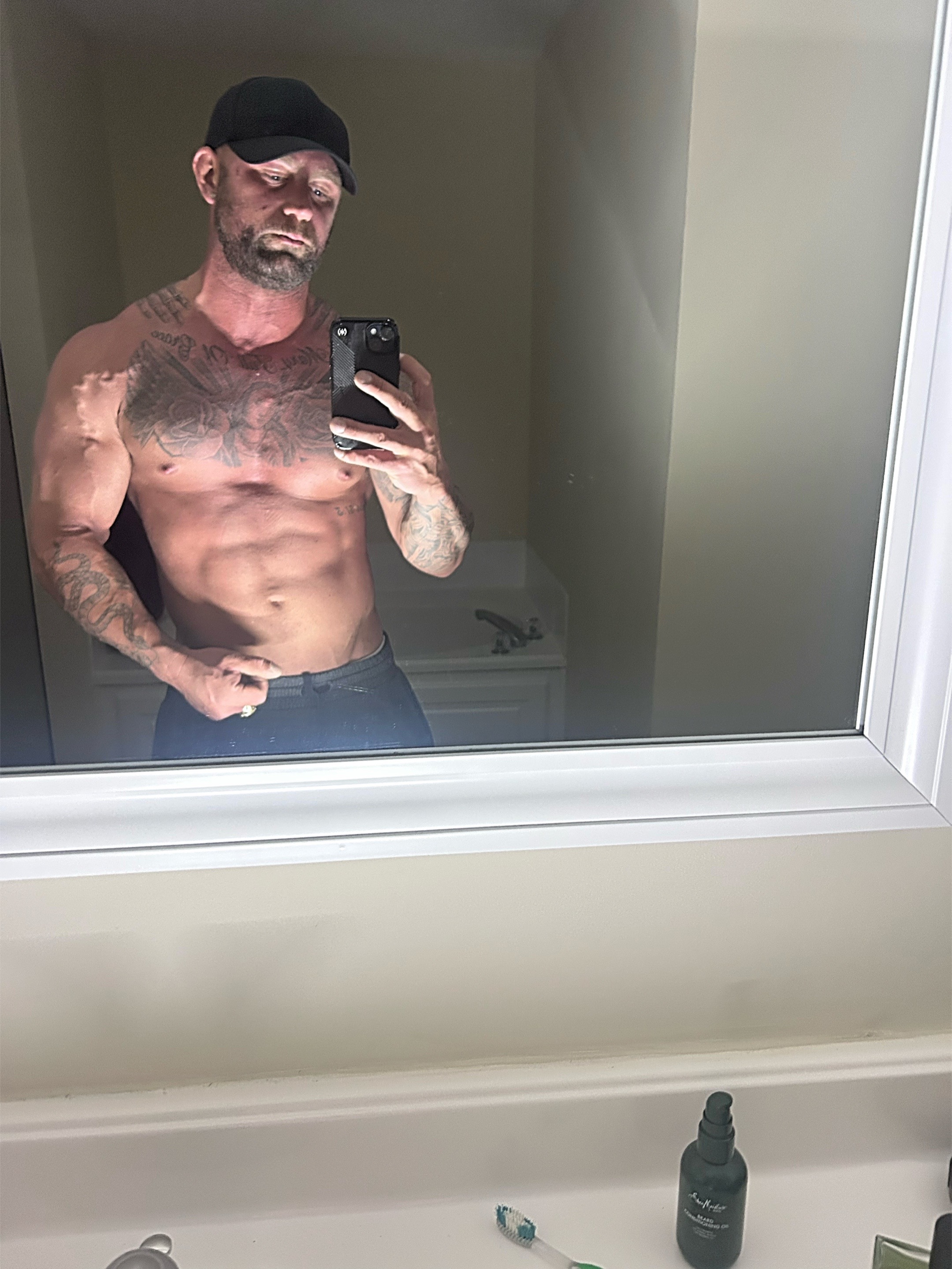 @richieswollerton