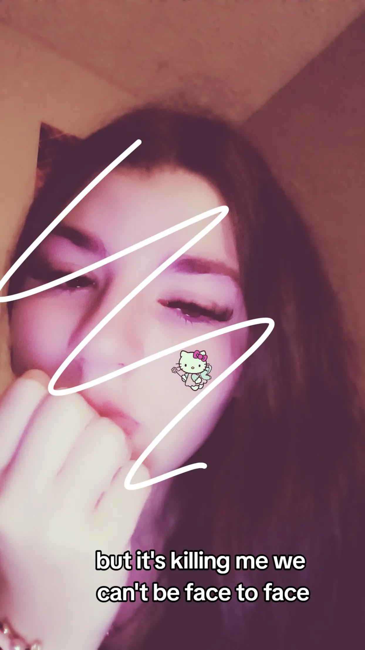 @ur fav queen๐๐