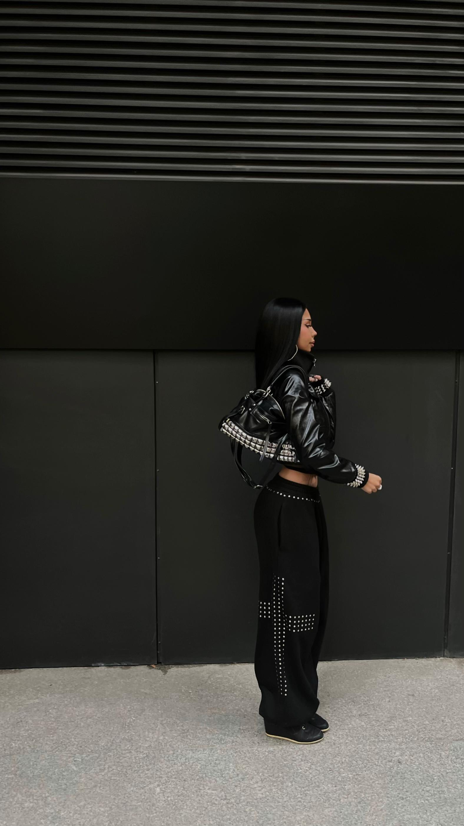 @𝑜𝓁𝒾𝓋𝒾𝒶