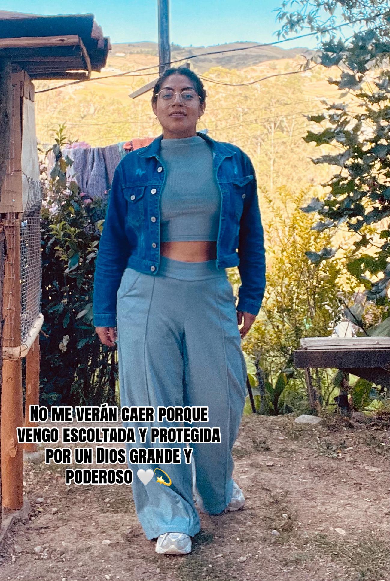 @Karen Viviana