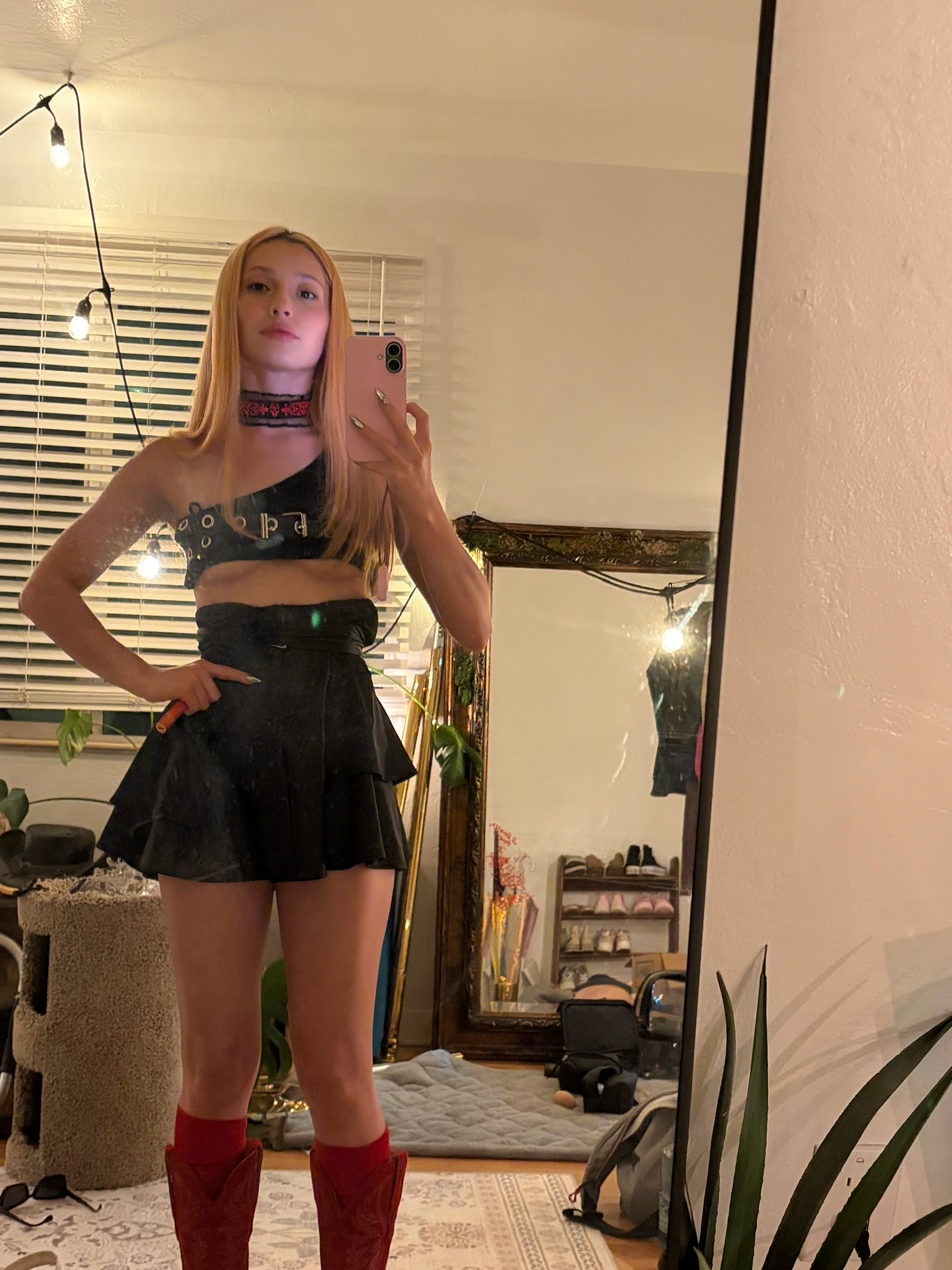 @🖤