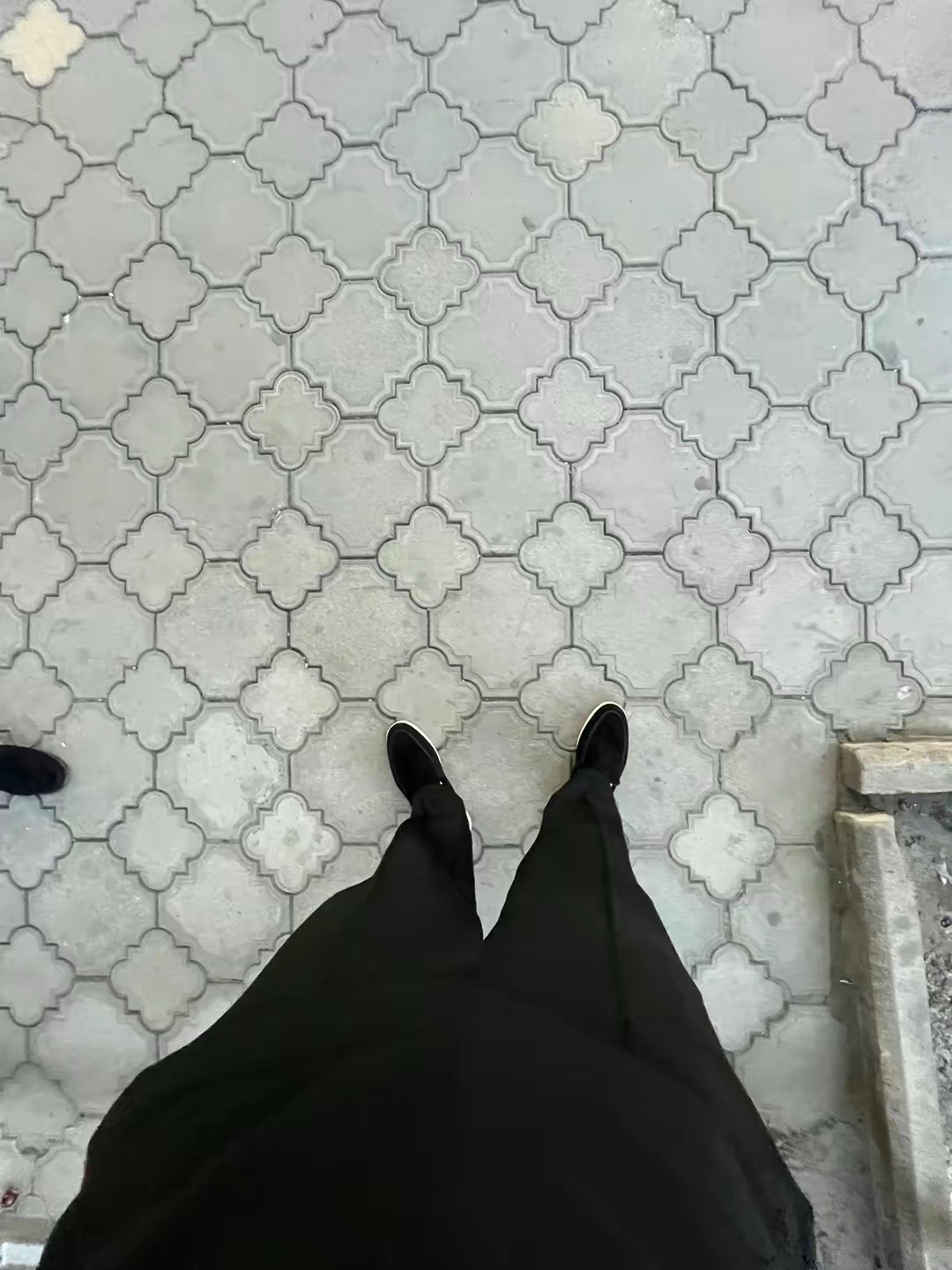 @005