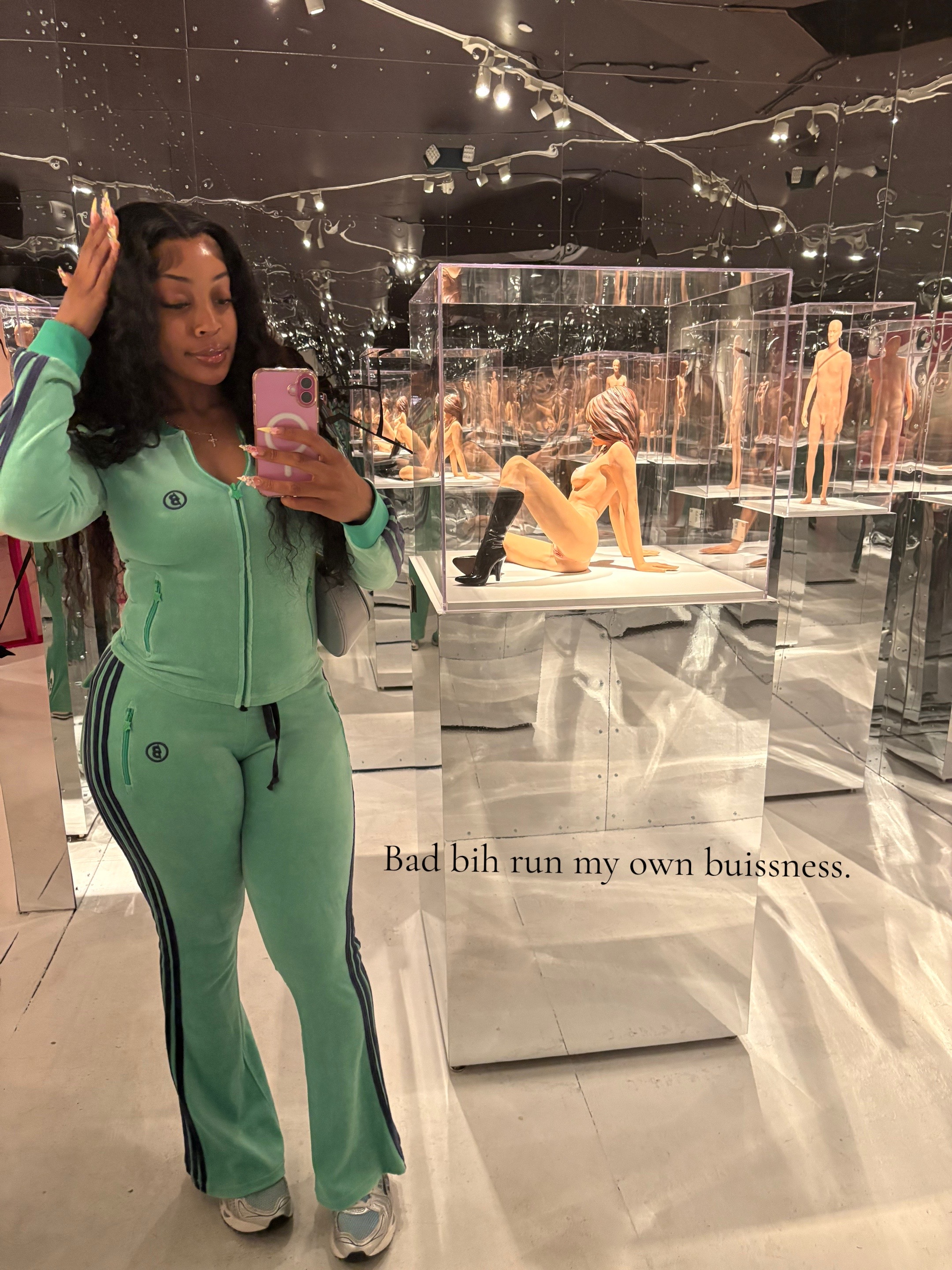 @LovelyLexiee