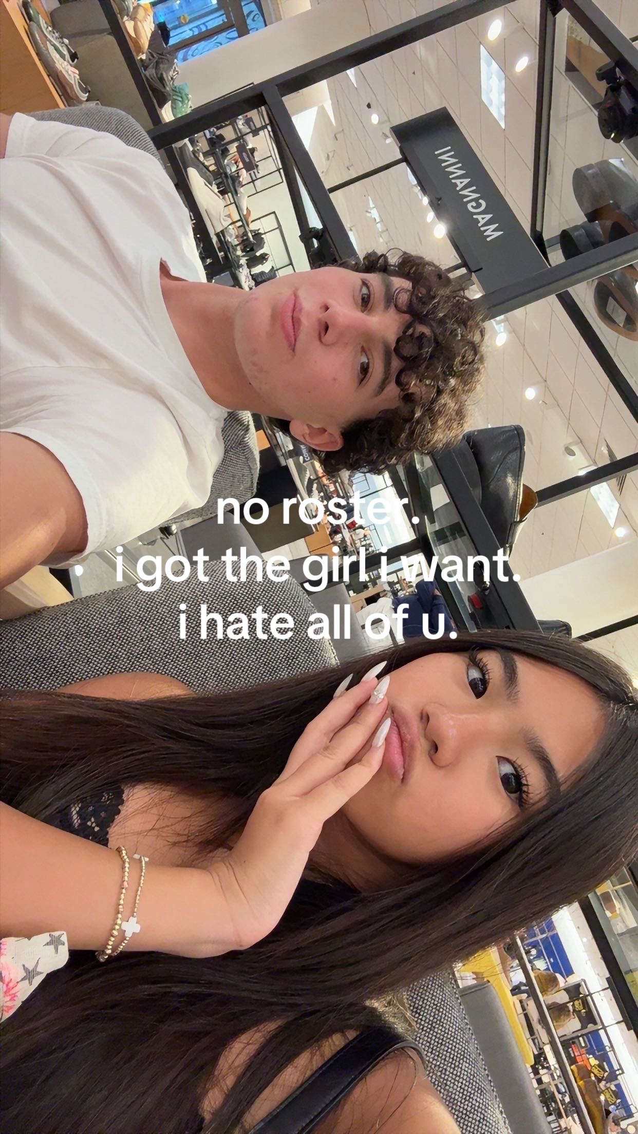 @⃟