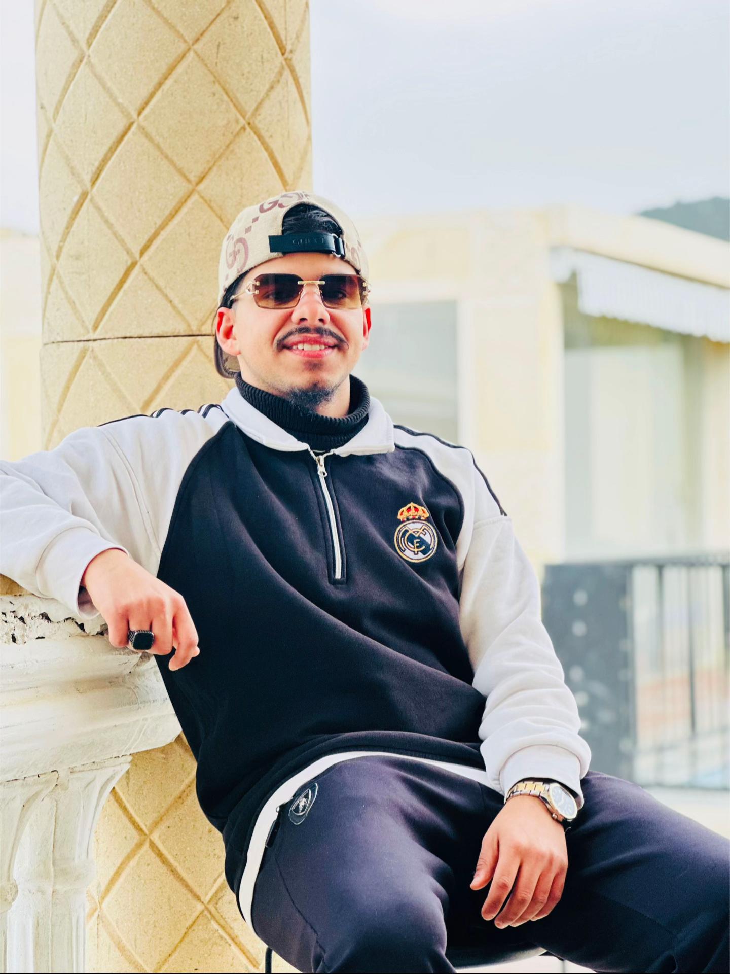 @إسَـلام العَـقوري 🐺 .