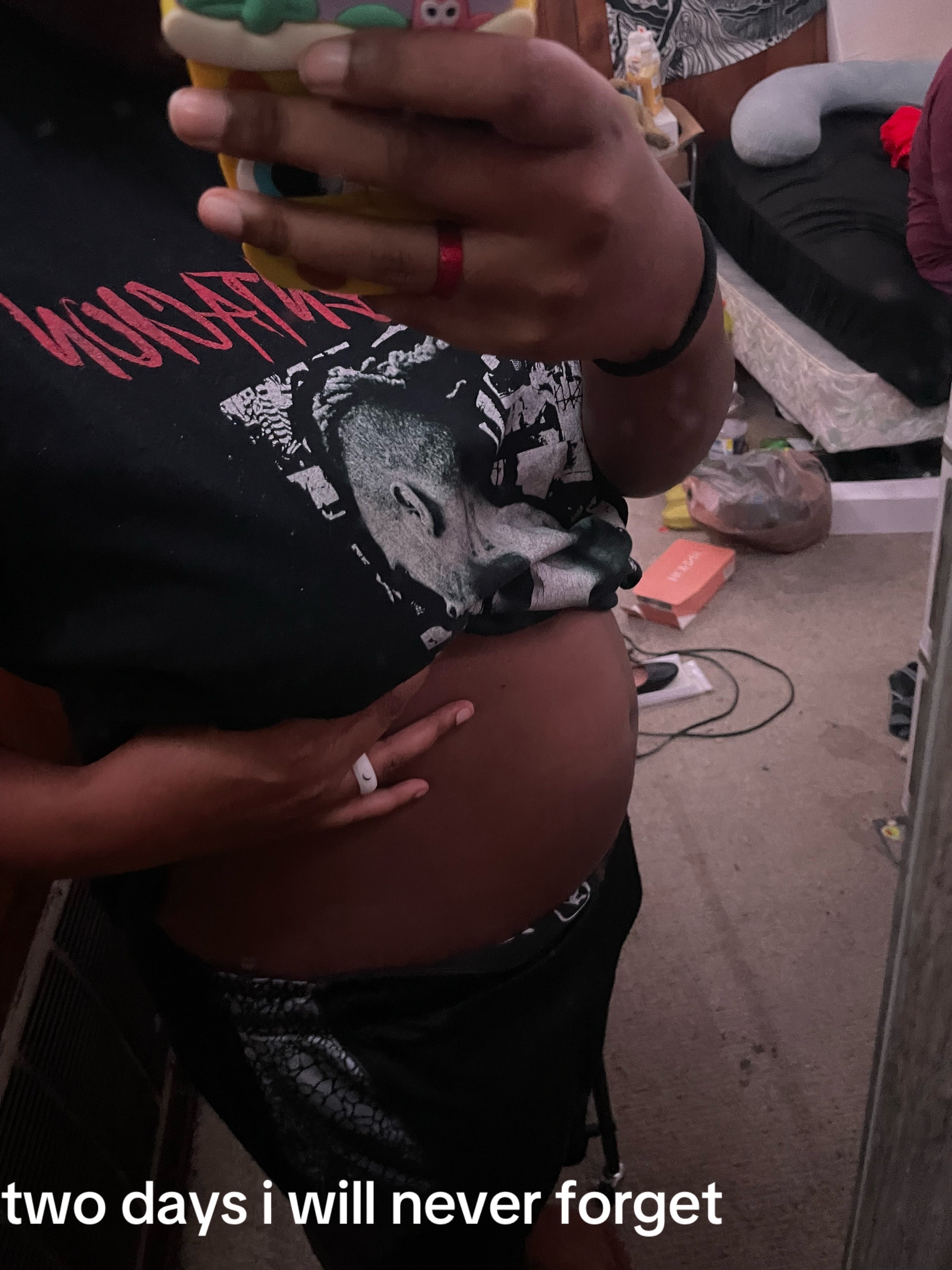 @justcallmenia