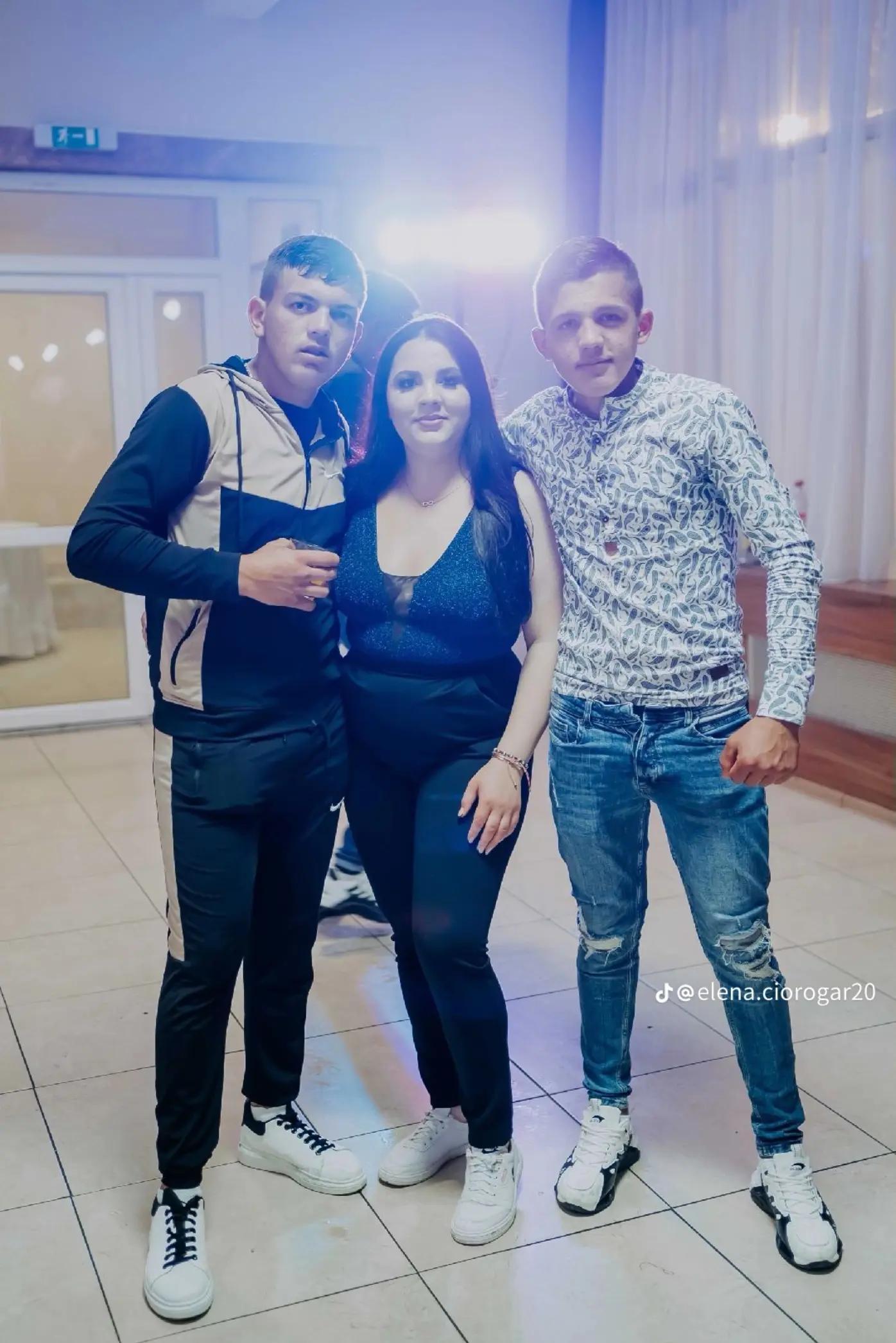 @💓Elena💓