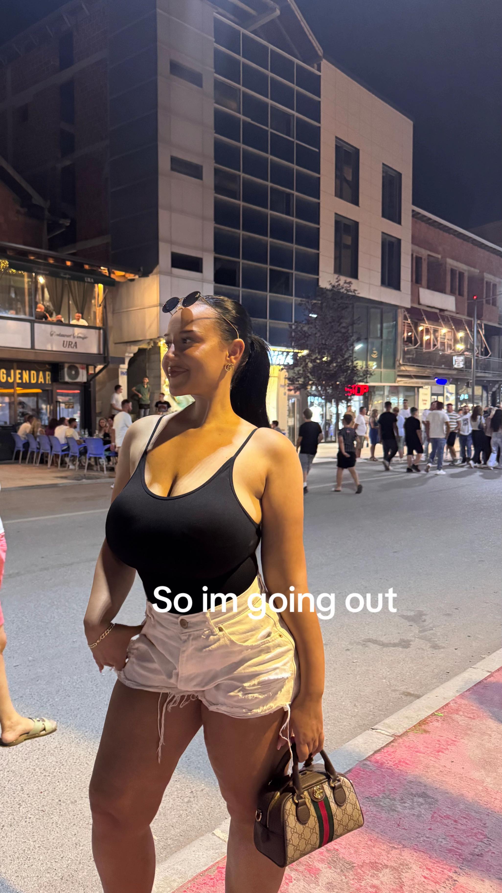@Lonaa