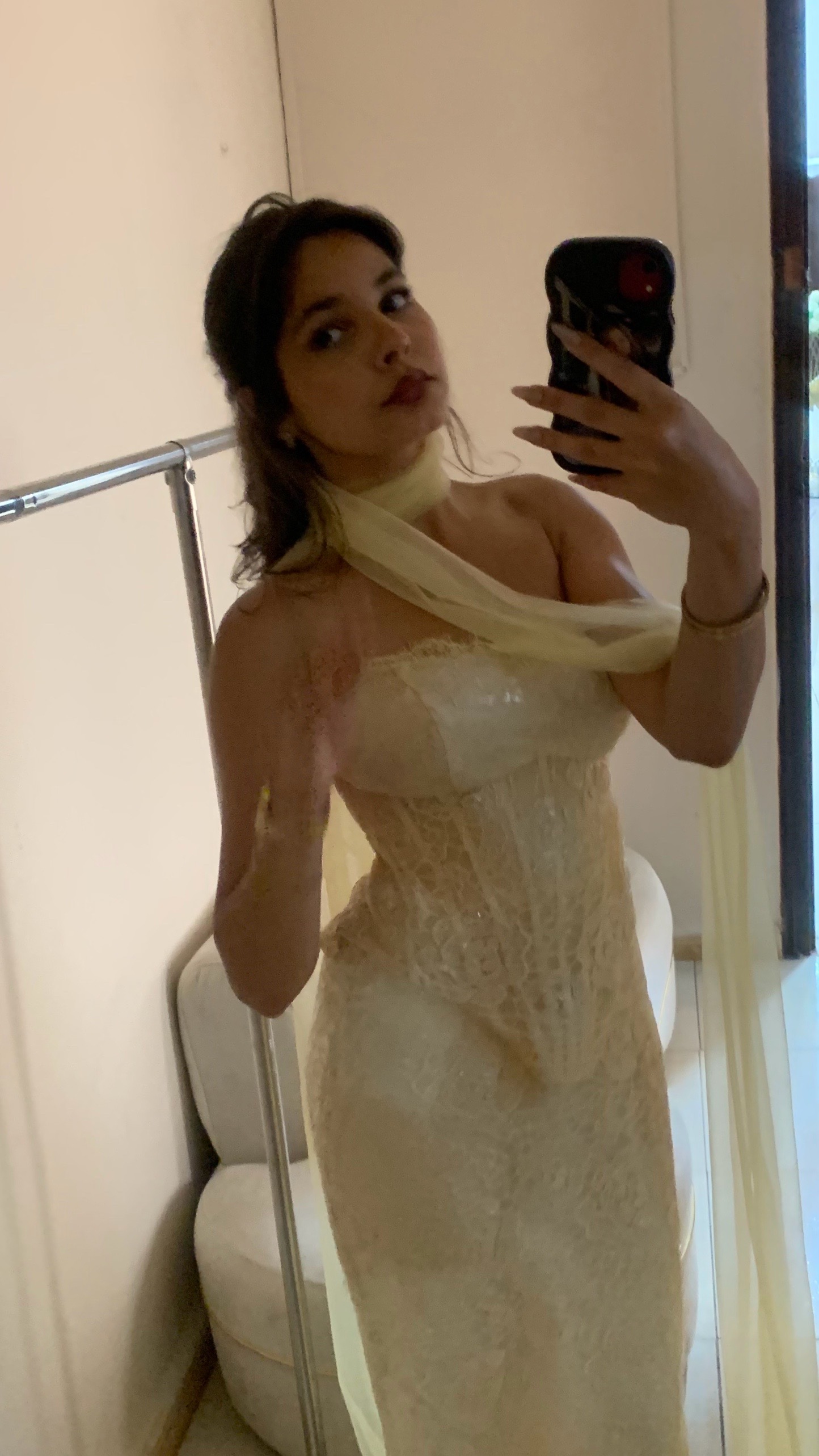@linda.