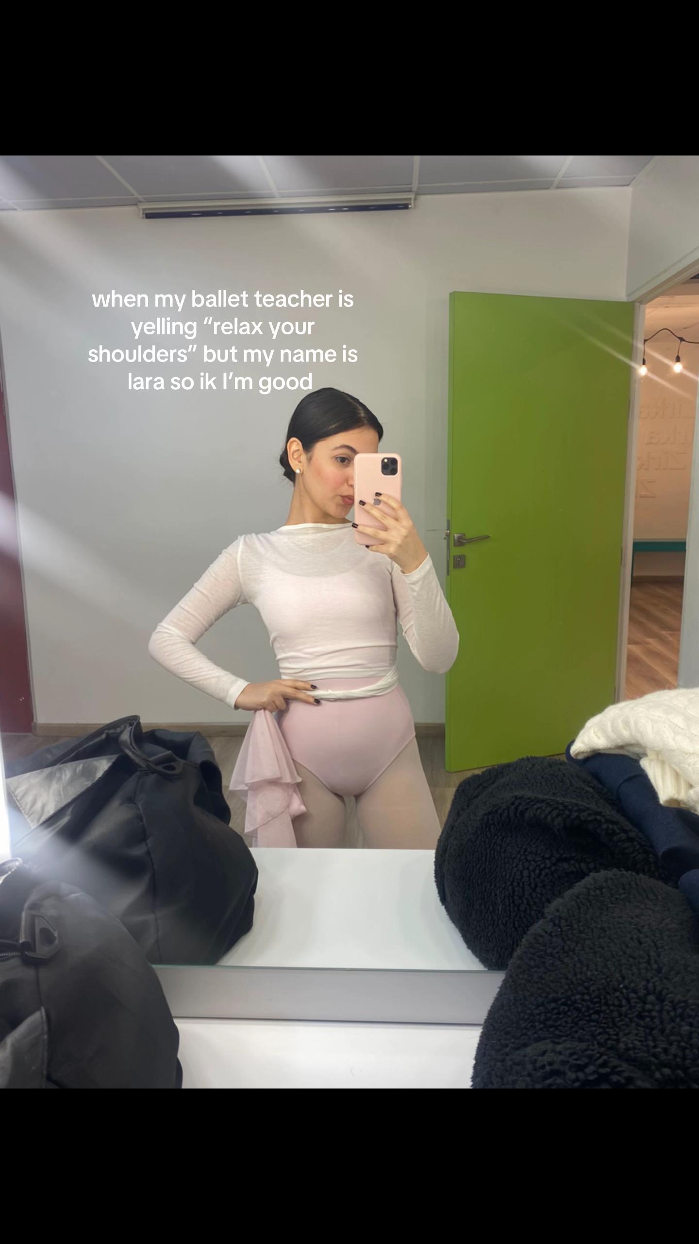 @Lara 🦢🩰