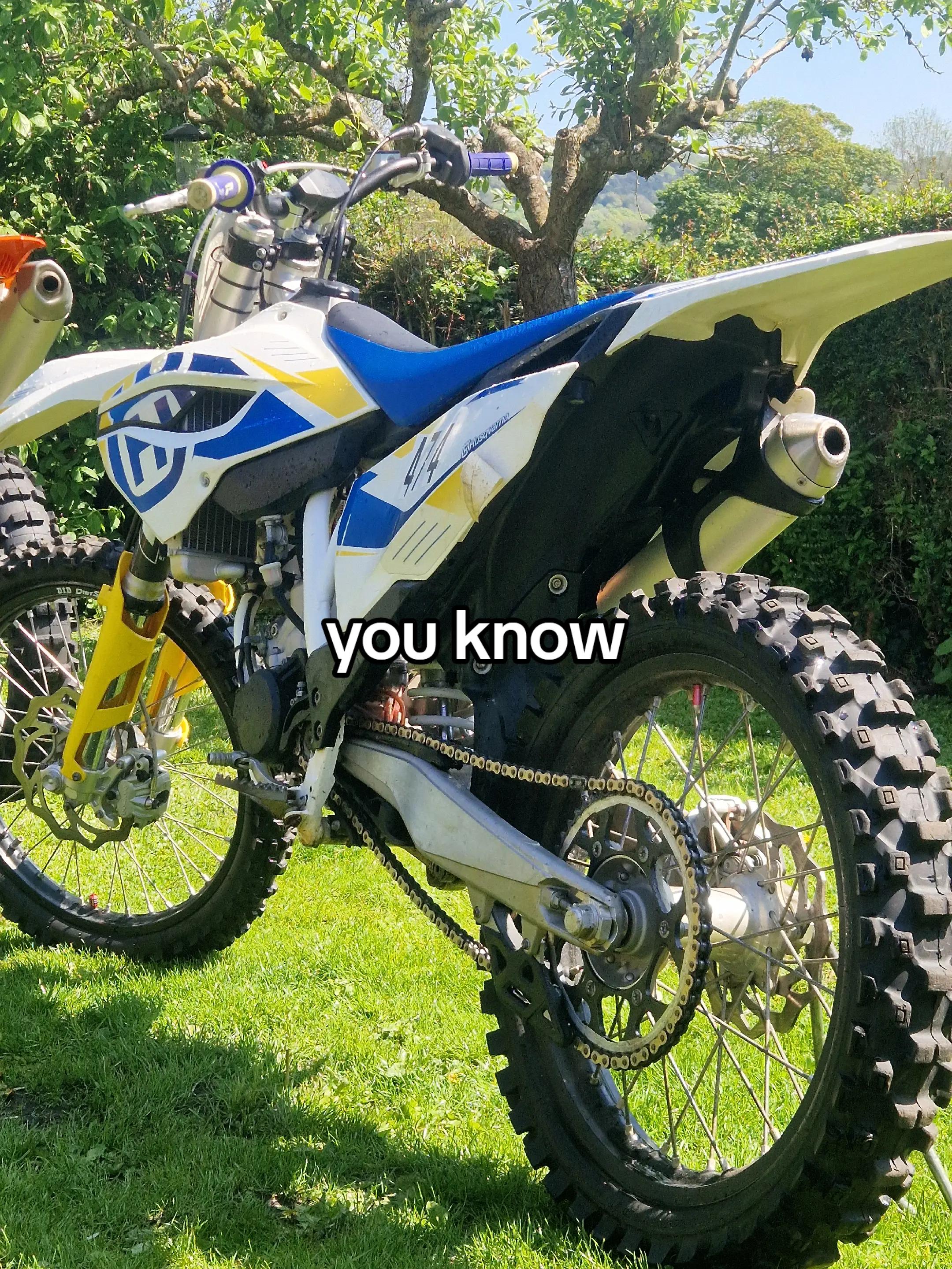 @MX_Lewis