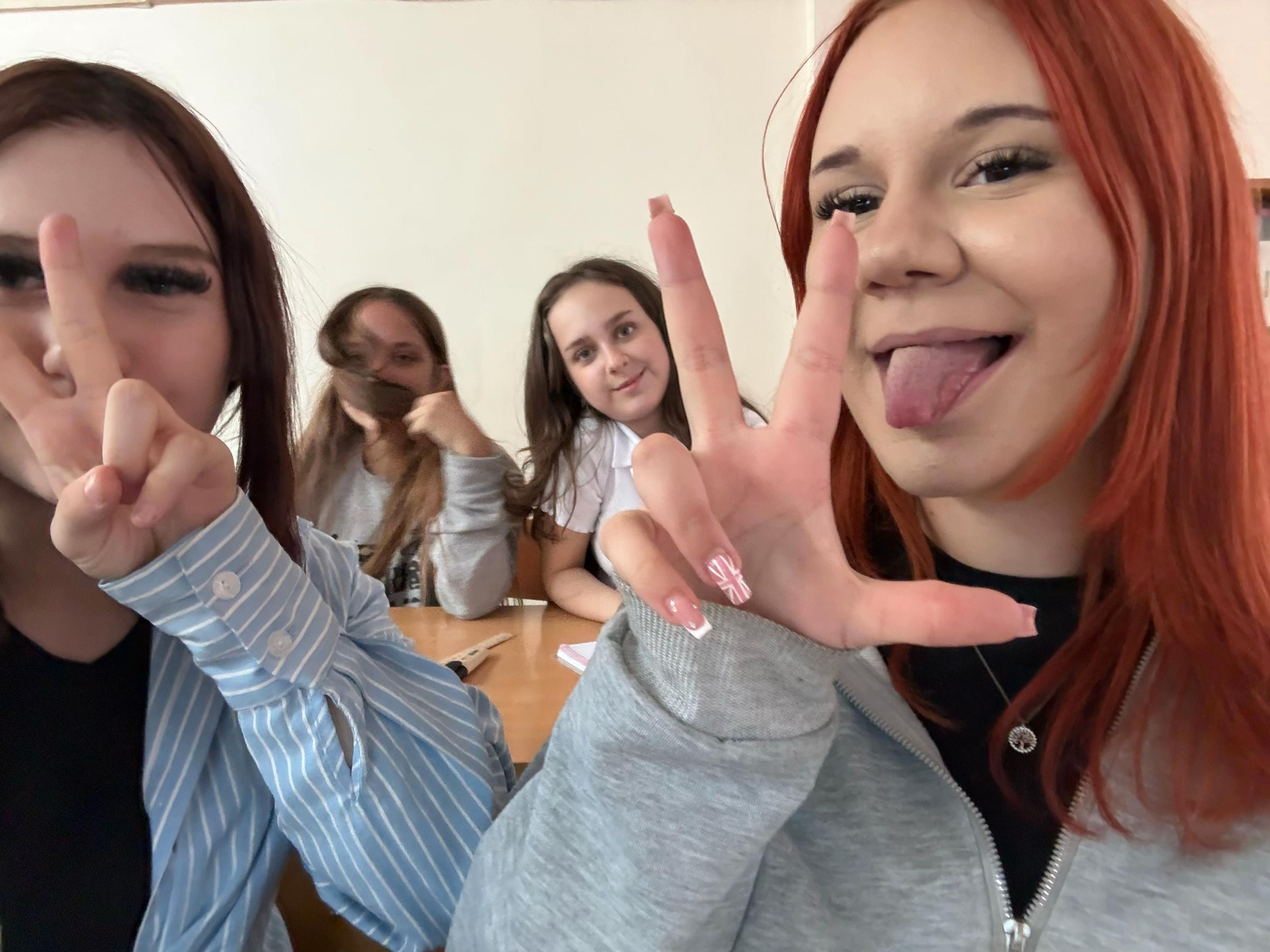 @алина чекушка