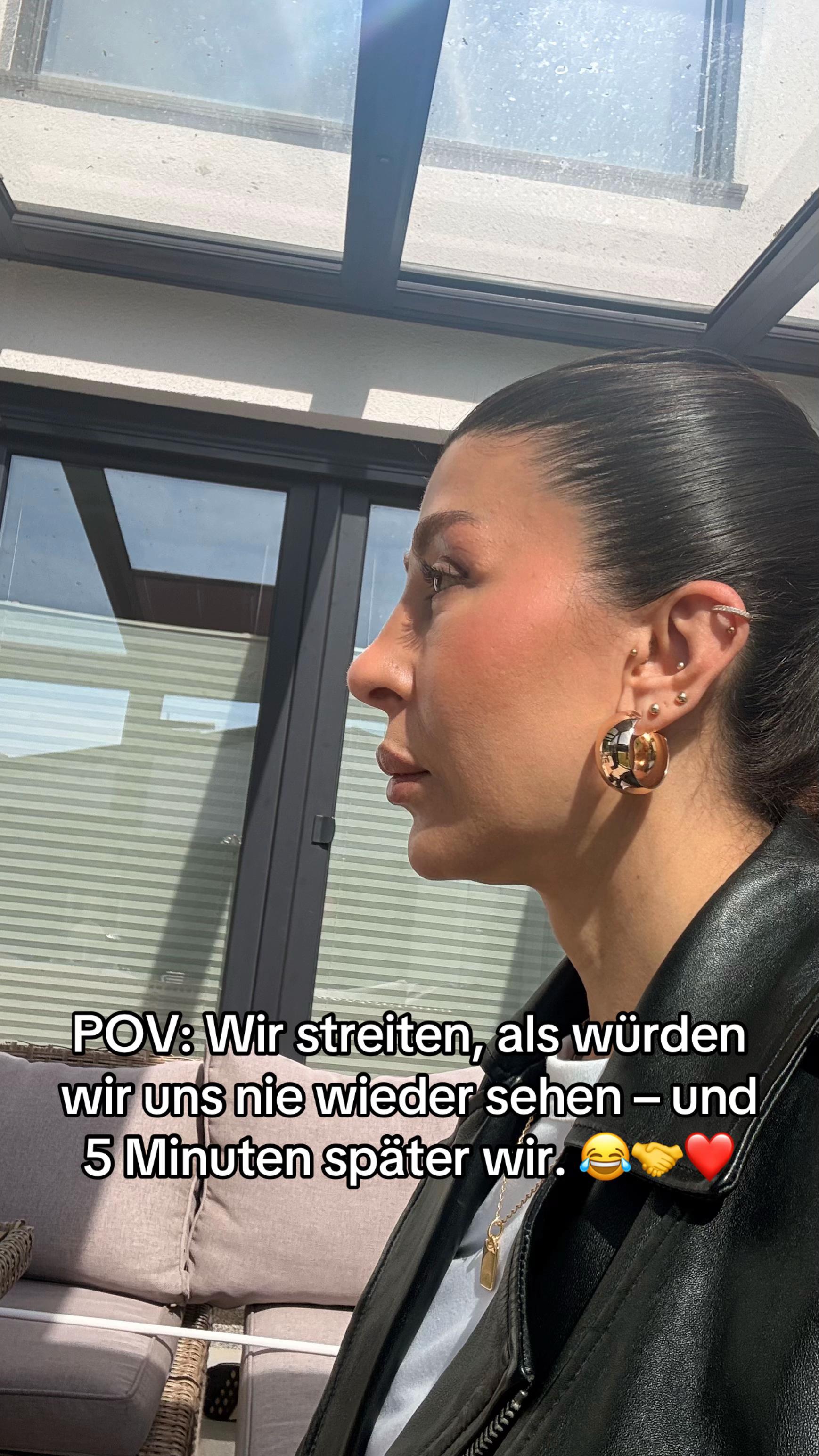 @Ayseenn
