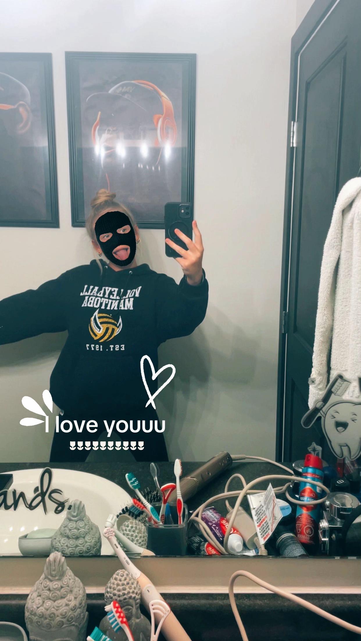 @💌𝓪𝔂𝓵𝓮𝓮𝓷🇨🇦